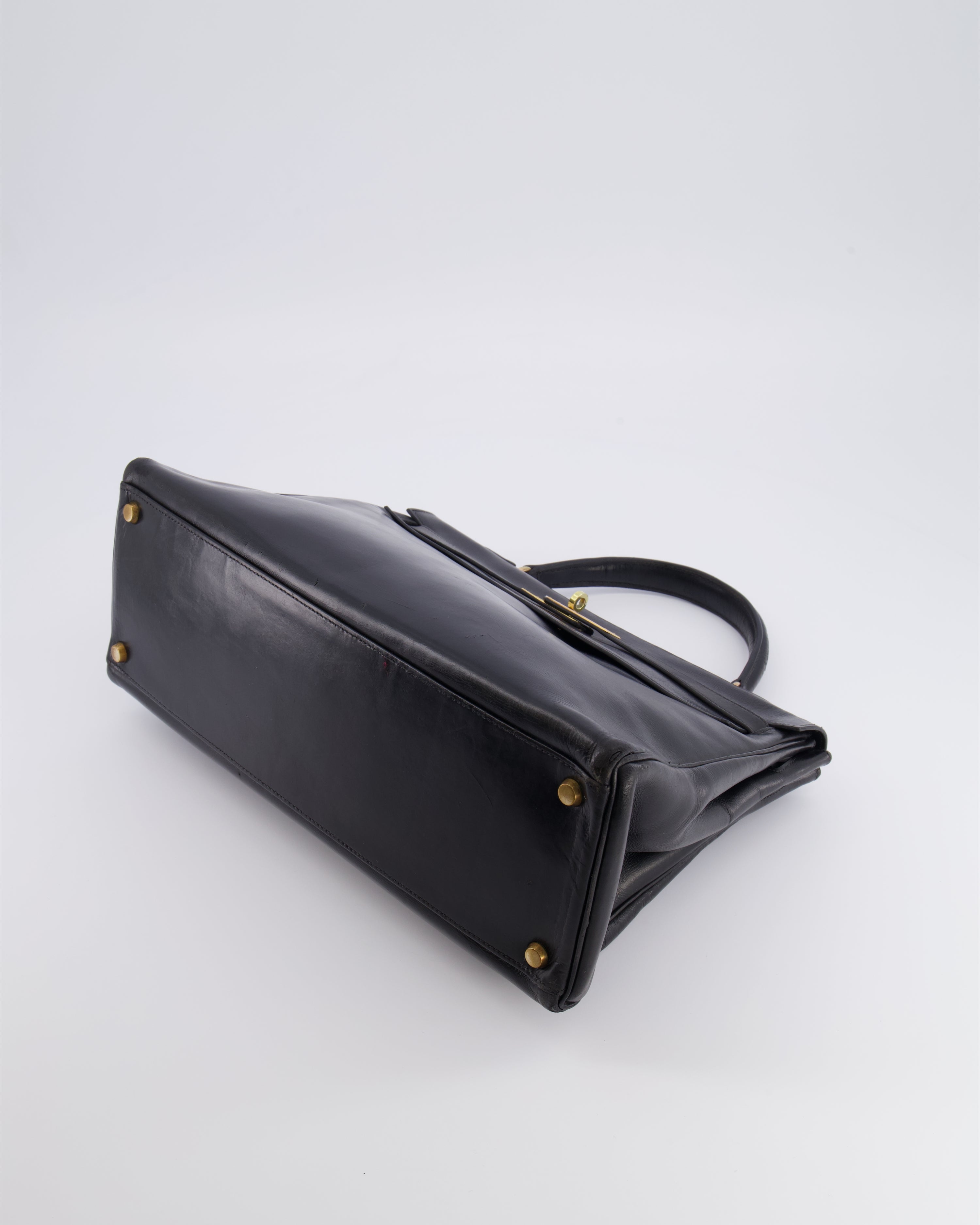 *FIRE PRICE* Hermès Vintage Kelly 32 Retourne Bag in Black Calfskin Box Leather with Gold Hardware