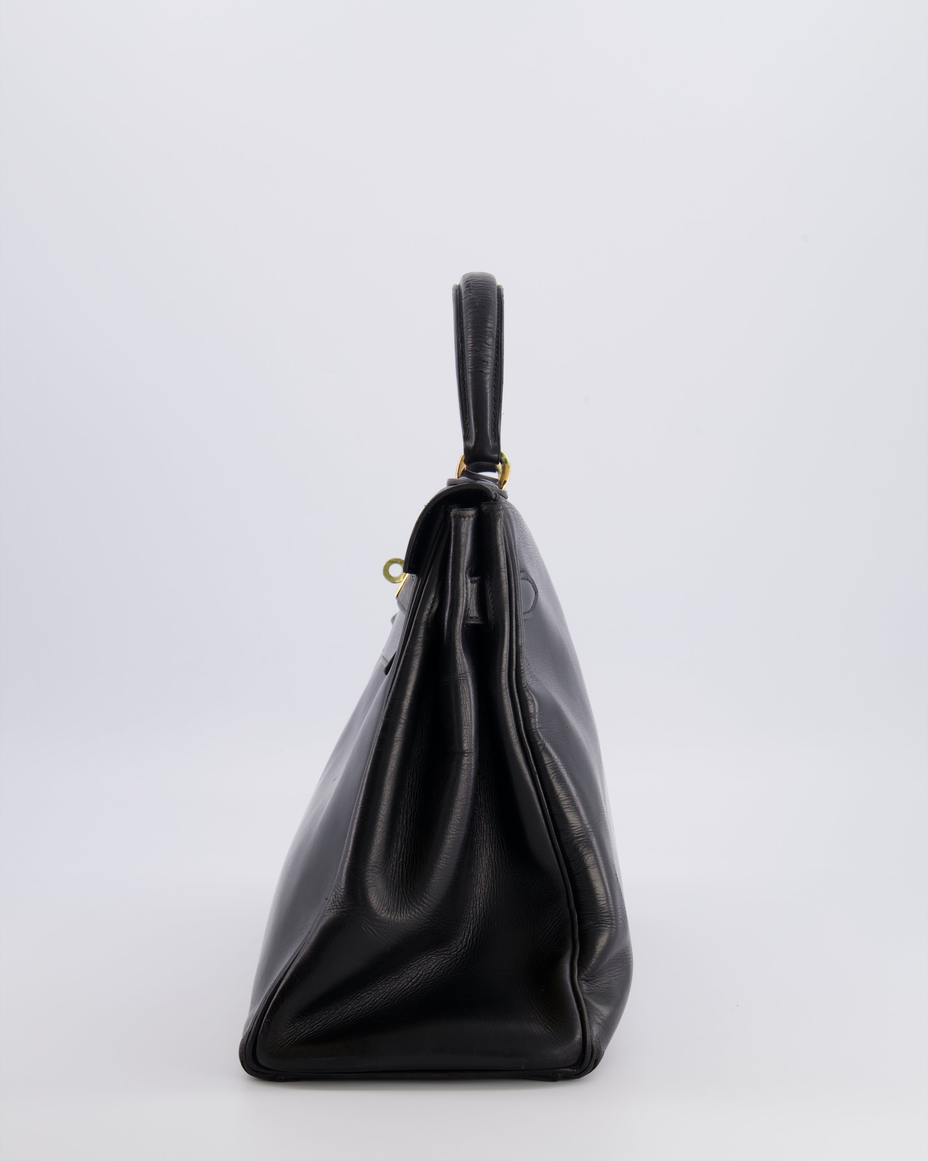 *FIRE PRICE* Hermès Vintage Kelly 32 Retourne Bag in Black Calfskin Box Leather with Gold Hardware