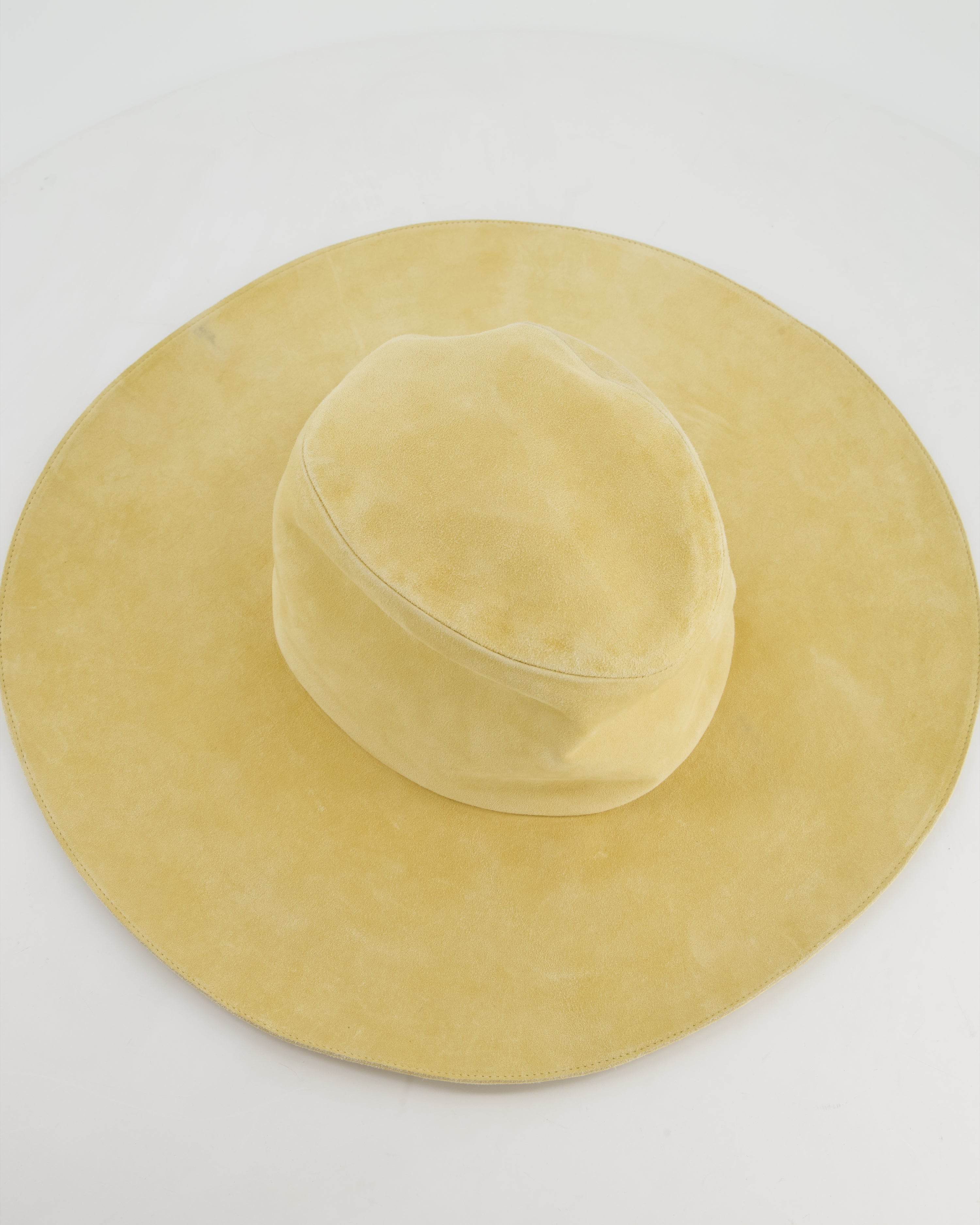 Hermès Beige Chèvre Suede Hat Size 59
