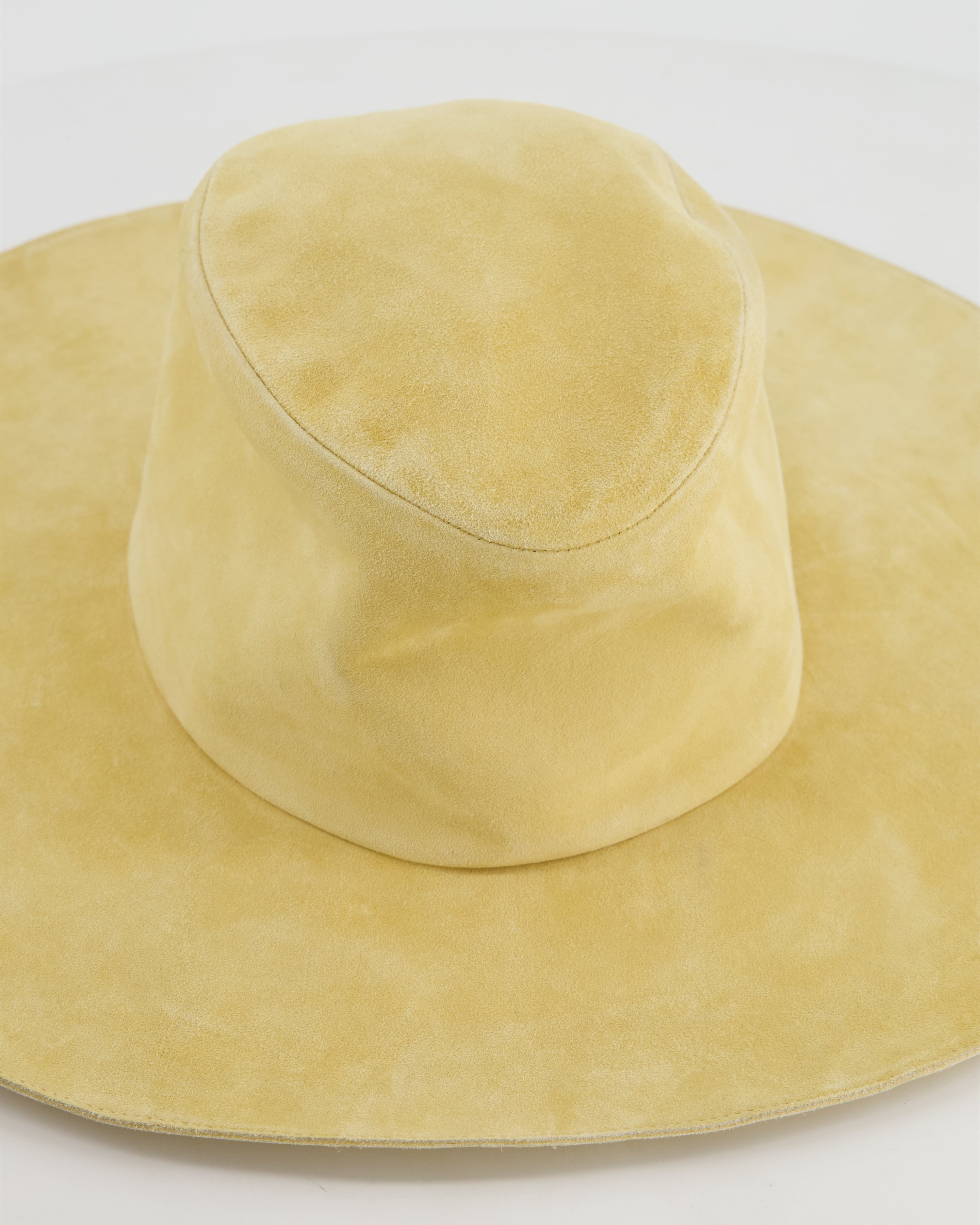 Hermès Beige Chèvre Suede Hat Size 59