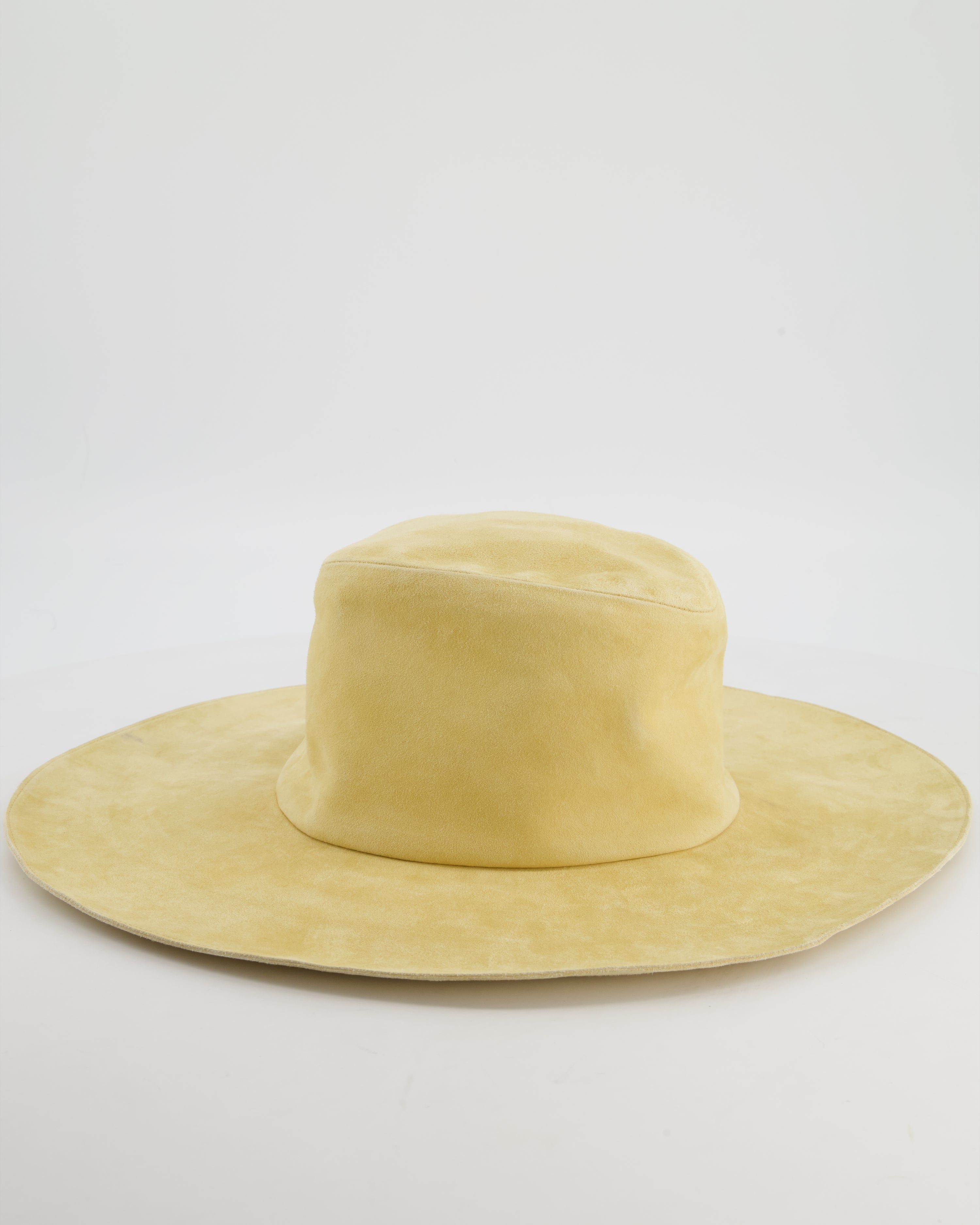 Hermès Beige Chèvre Suede Hat Size 59