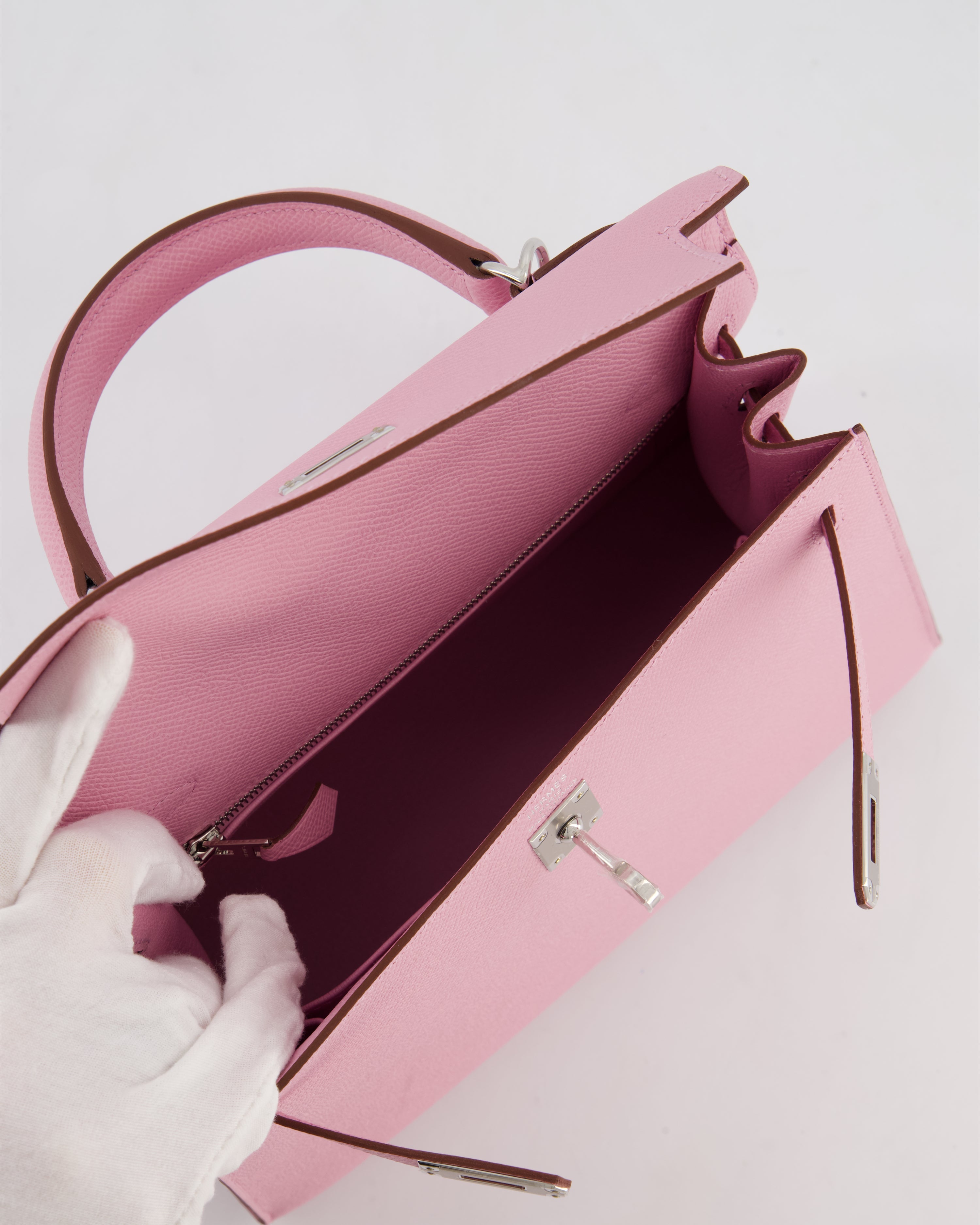 *SUPER HOT & RARE* Hermès Kelly 25 Sellier Bag in Mauve Sylvestre Epsom Leather with Palladium Hardware