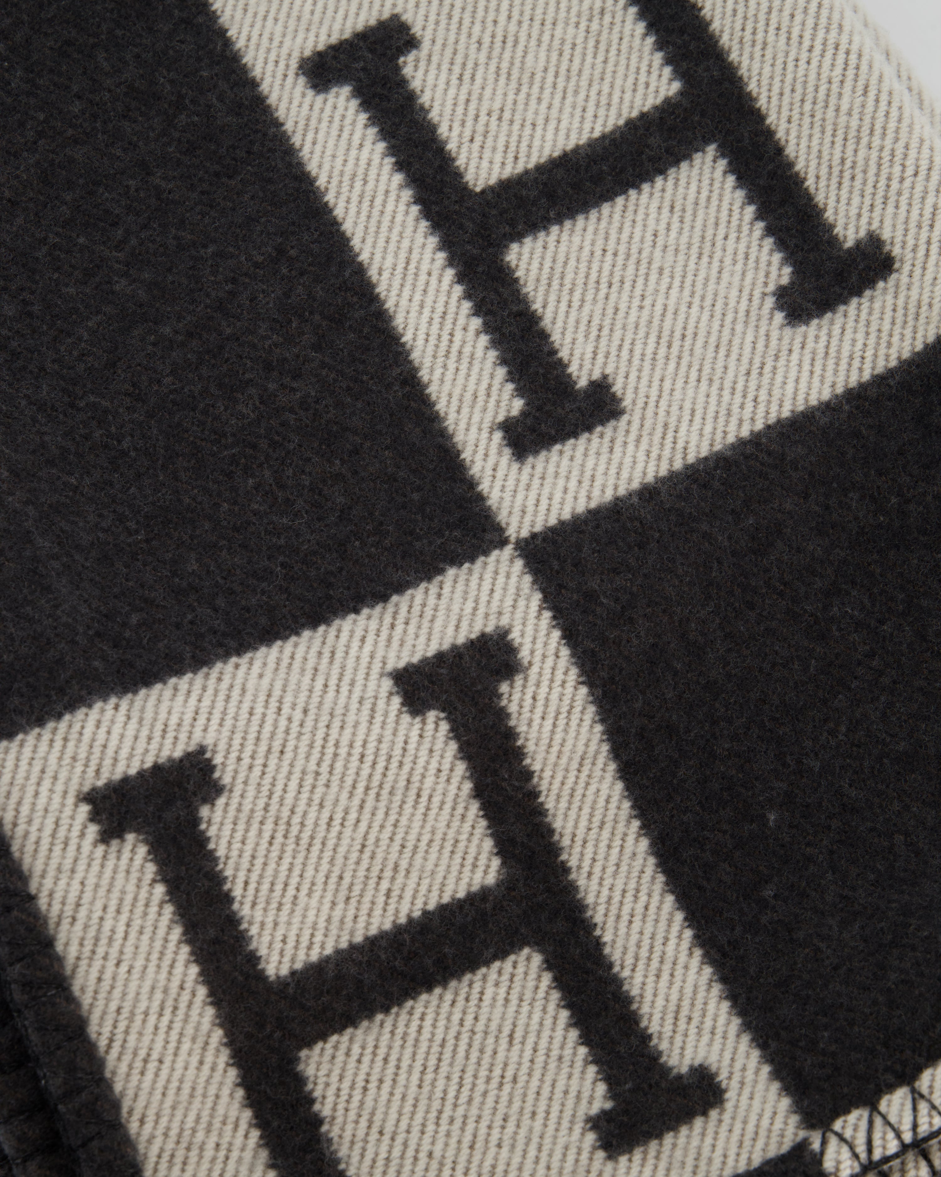 *STORE FRESH* Hermès Gris Fonce and Ecru Cashmere Avalon Throw Blanket RRP £1,620