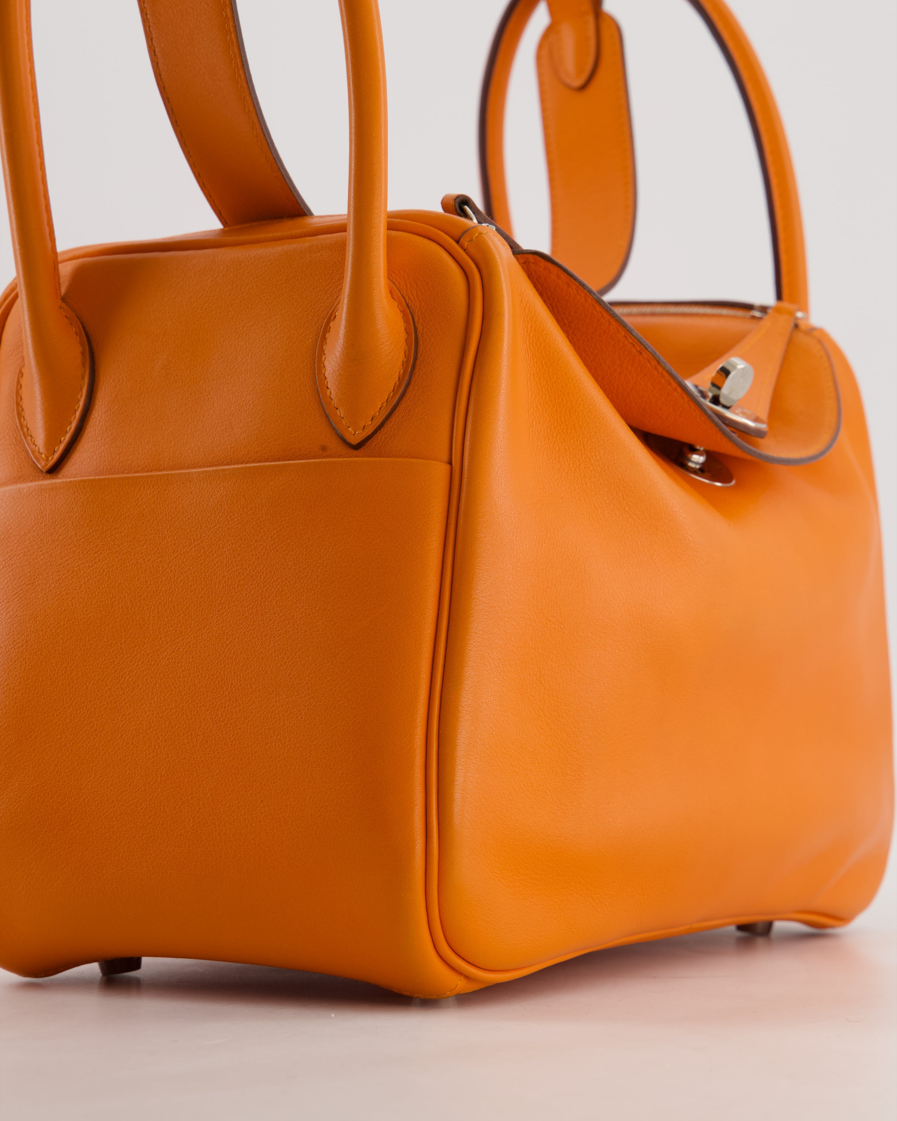 Hermès Lindy 26 Bag in Orange H Swift Leather with Palladium Hardware