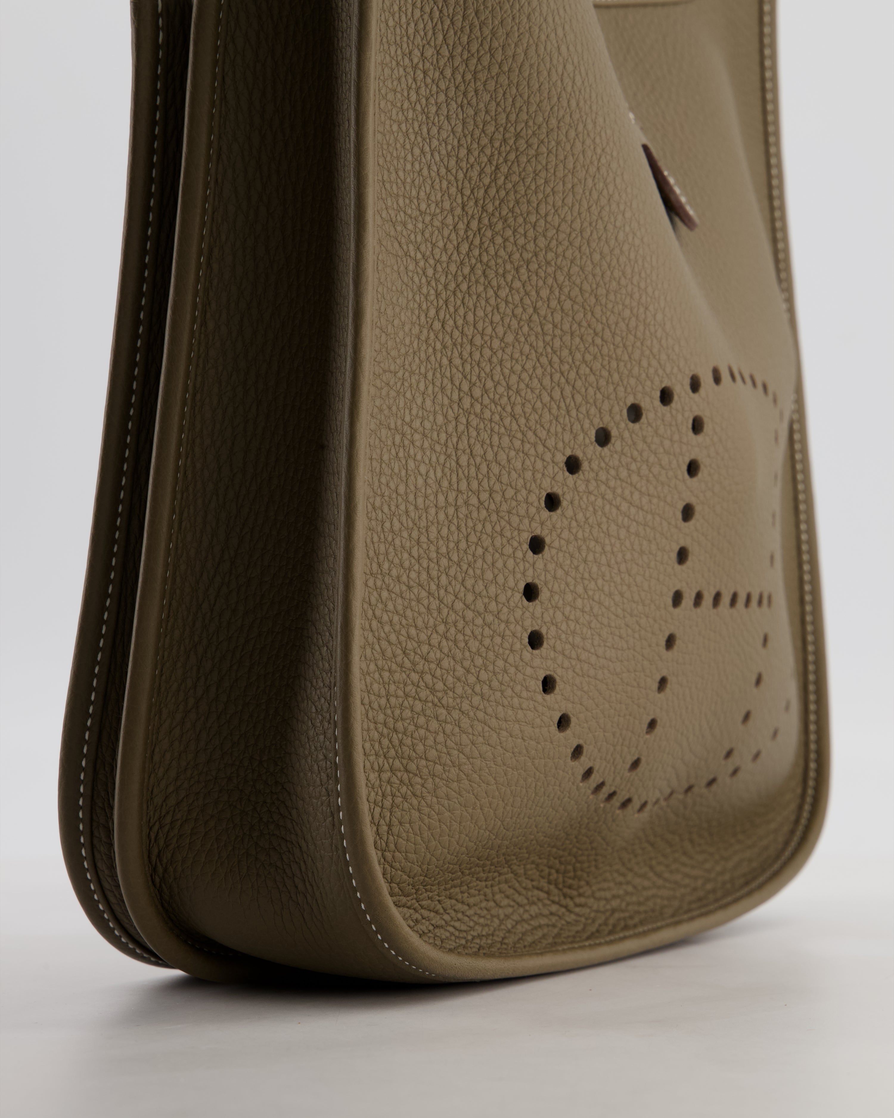 Hermès Evelyne III 29 Bag in Etoupe Taurillon Clemence Leather with Gold Hardware