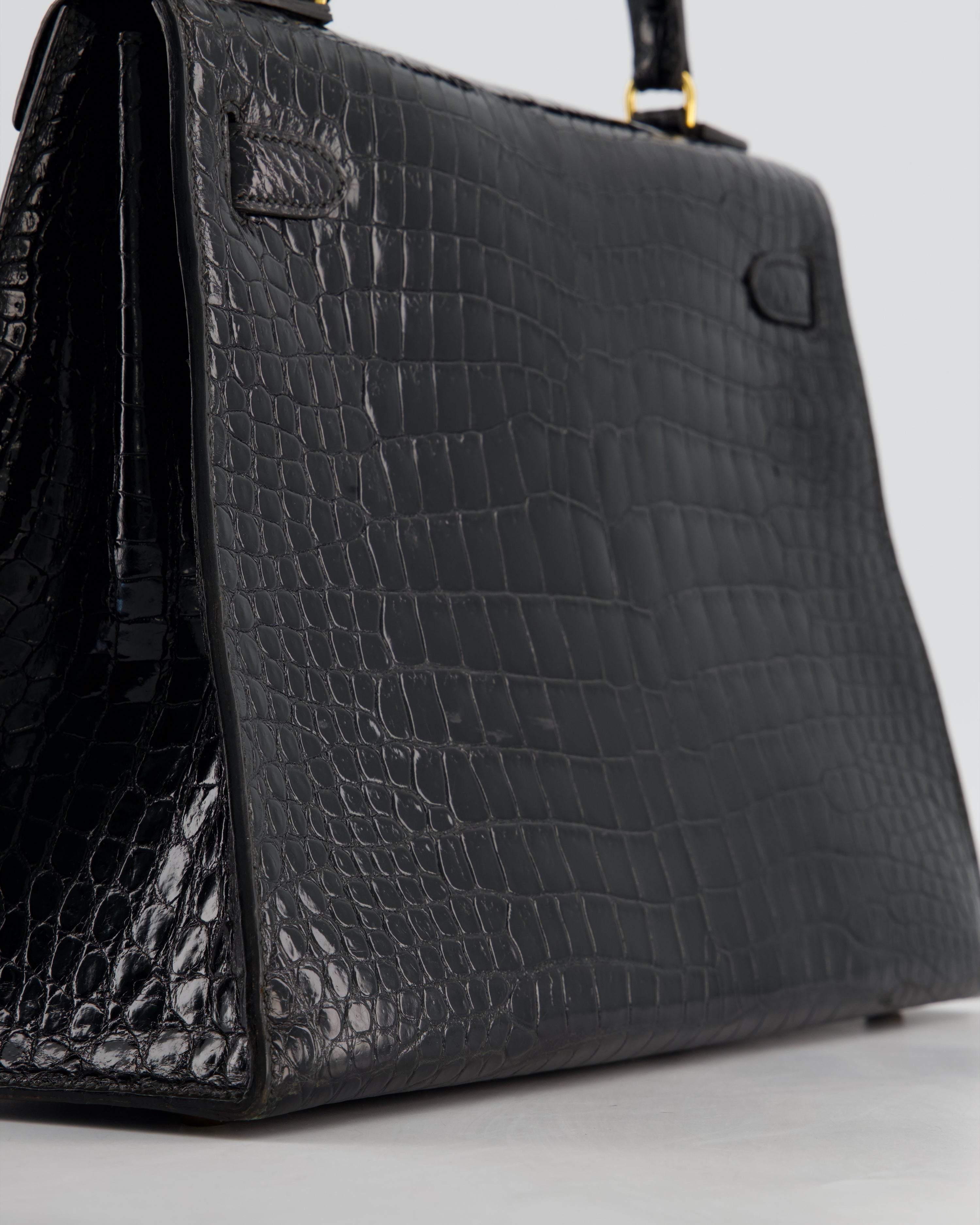 *HOT* Hermès Vintage Kelly 32 Sellier Bag in Noir Porosus Crocodile Leather with Gold Hardware