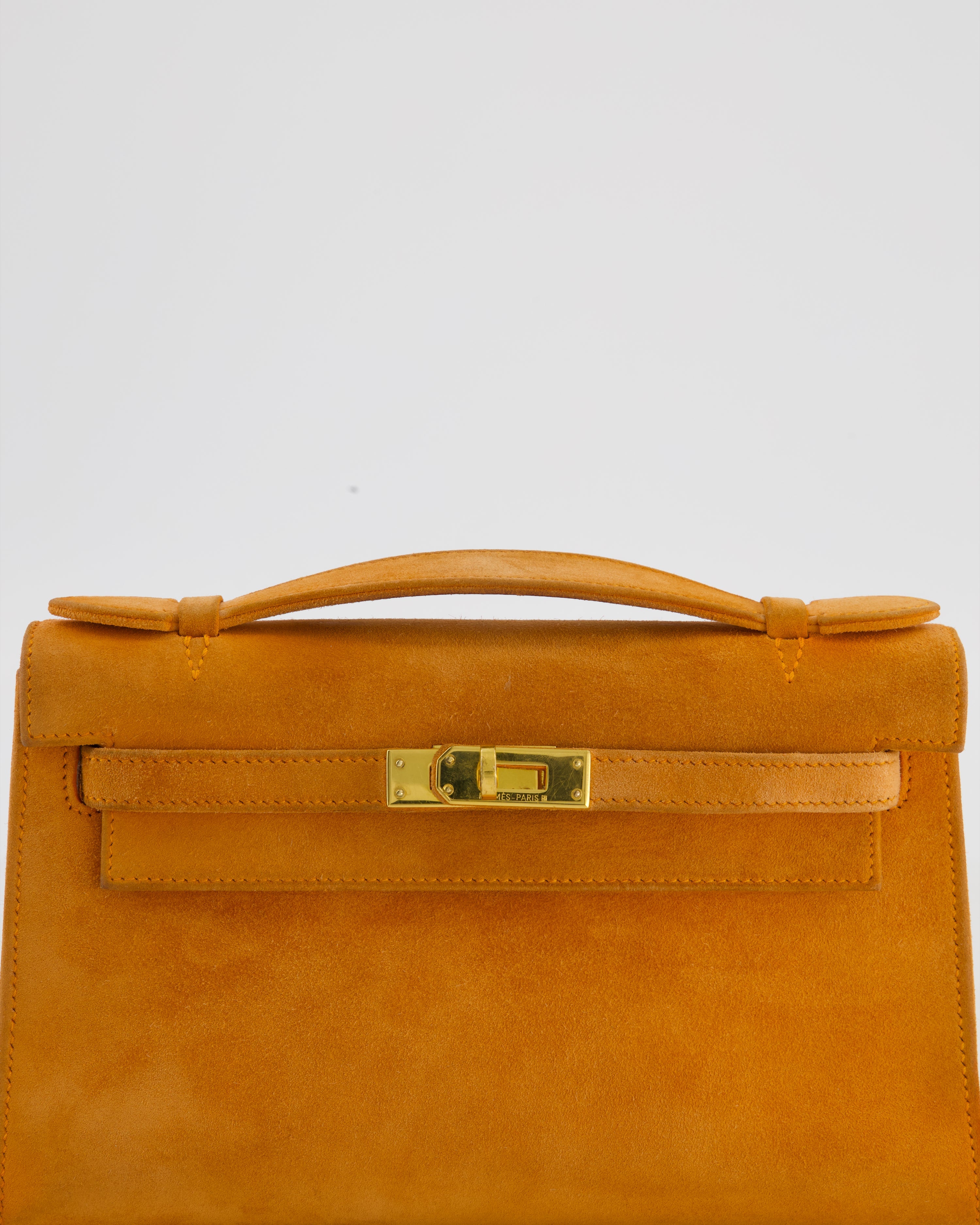 *SUPER RARE VINTAGE* Hermès Vintage Mini Kelly Pochette Bag in Orange Veau Doblis Leather with Gold Hardware
