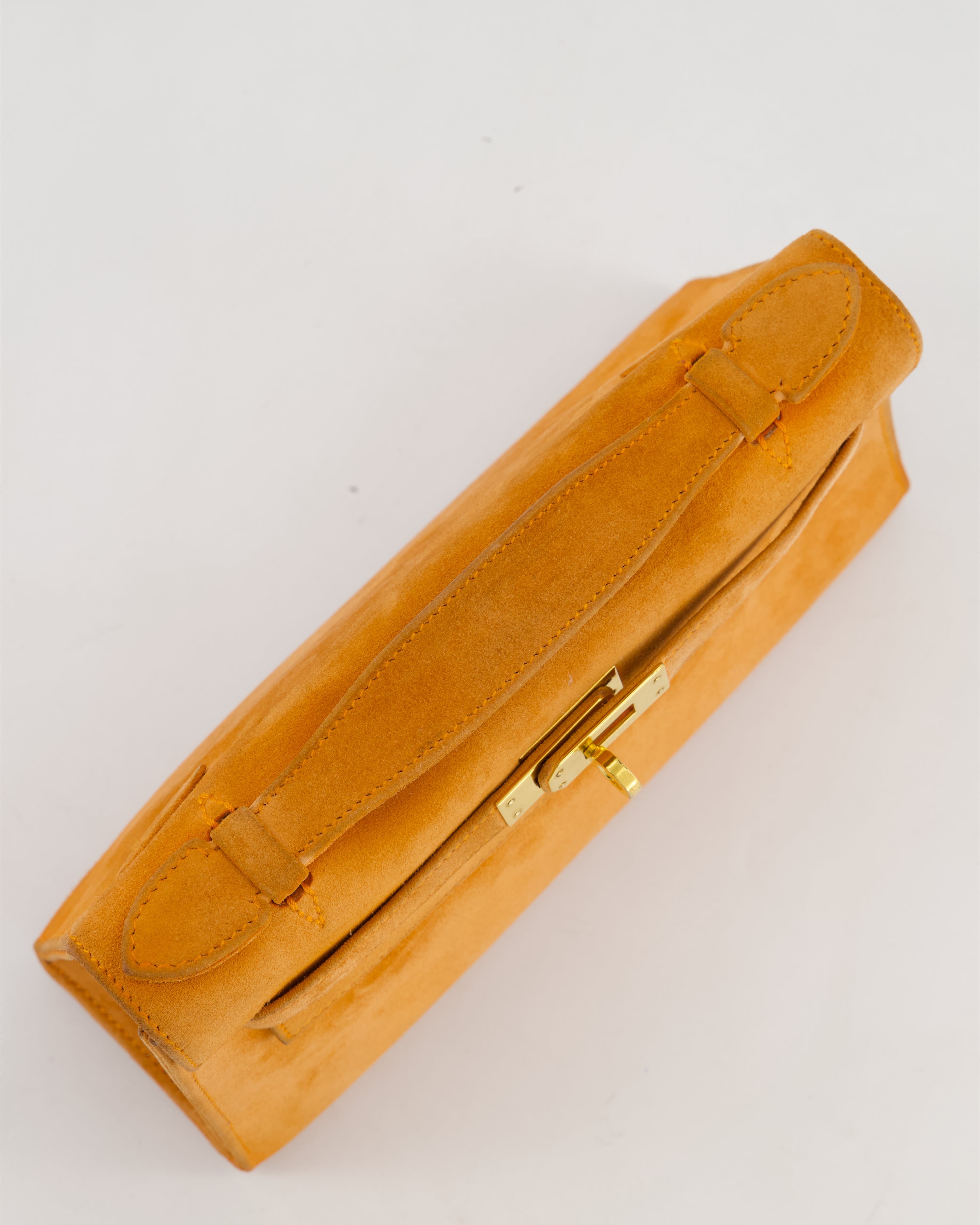 *SUPER RARE VINTAGE* Hermès Vintage Mini Kelly Pochette Bag in Orange Veau Doblis Leather with Gold Hardware