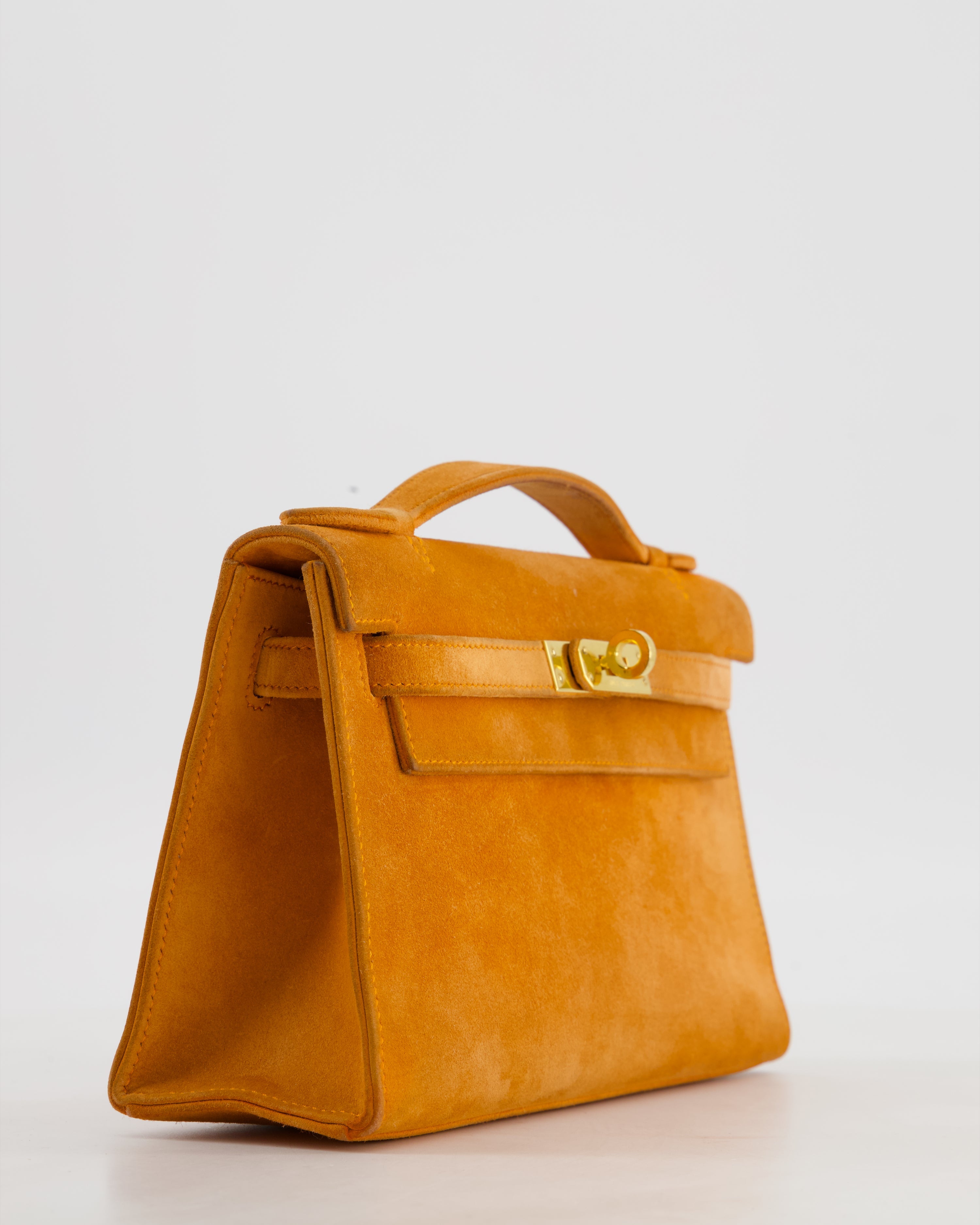 *SUPER RARE VINTAGE* Hermès Vintage Mini Kelly Pochette Bag in Orange Veau Doblis Leather with Gold Hardware