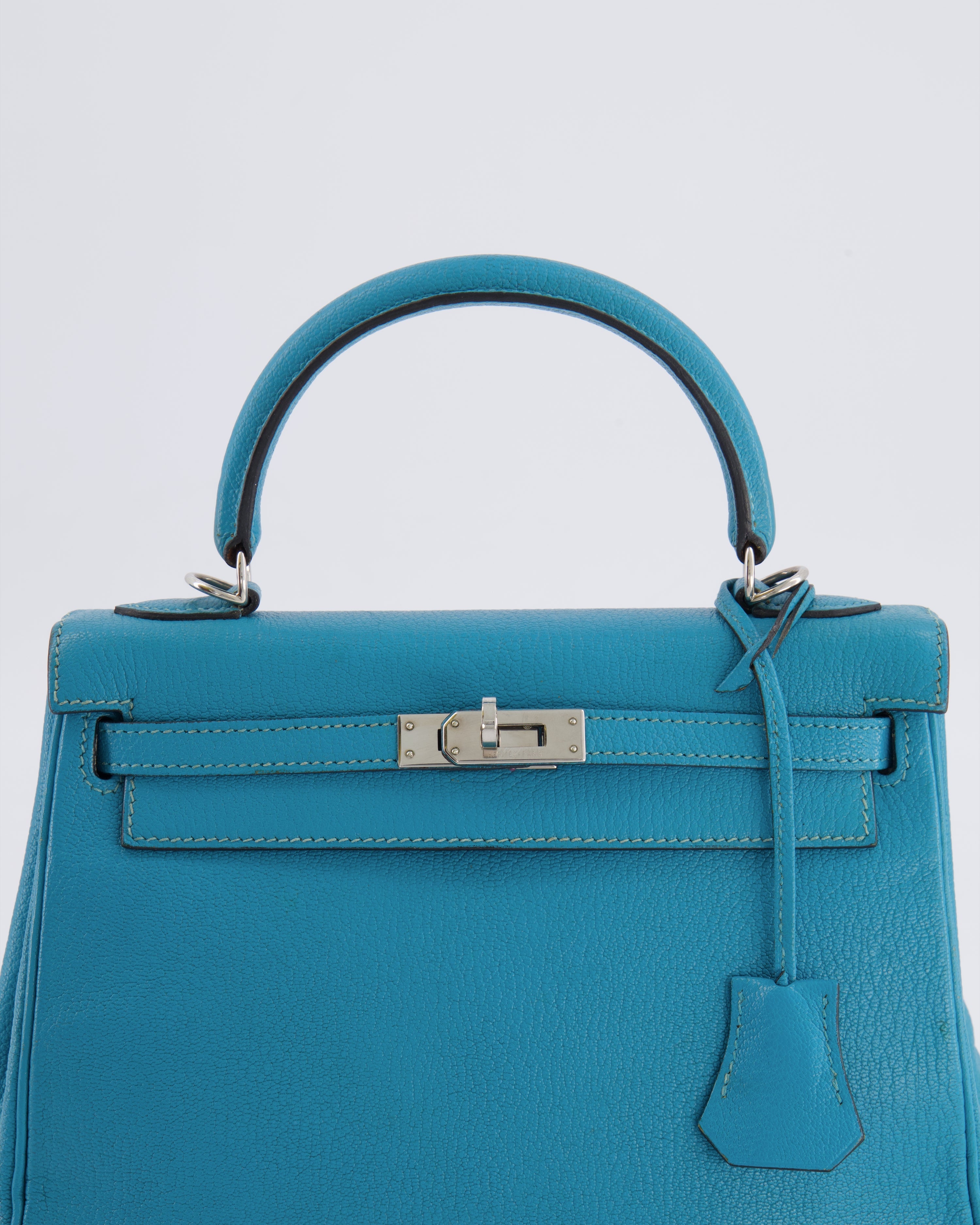 Hermès Kelly 25 Retourne Bag in Bleu Paon Evercolor Leather with Palladium Hardware