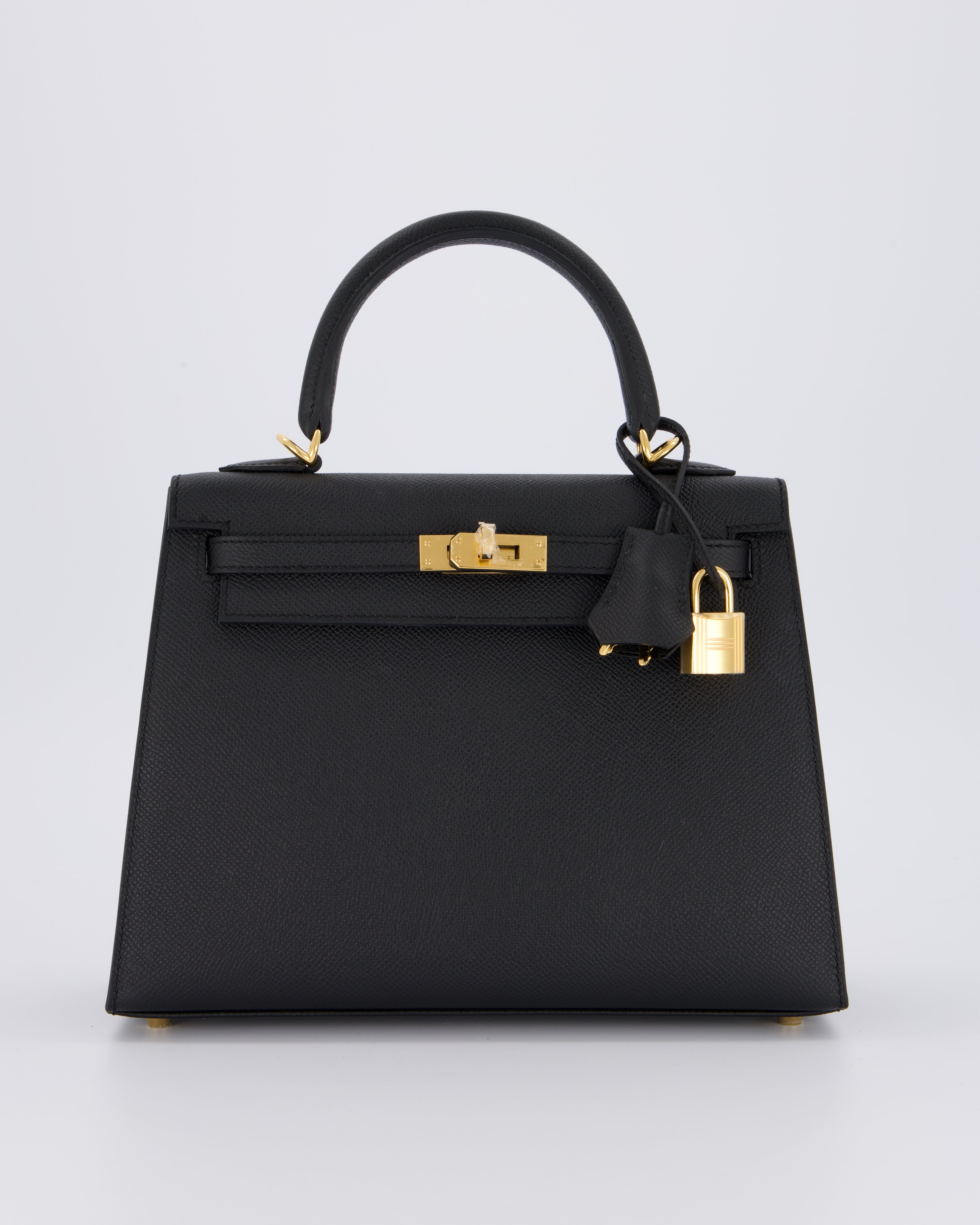 *HOT* Hermès Kelly 25 Sellier Bag in Noir Epsom Leather with Gold Hardware