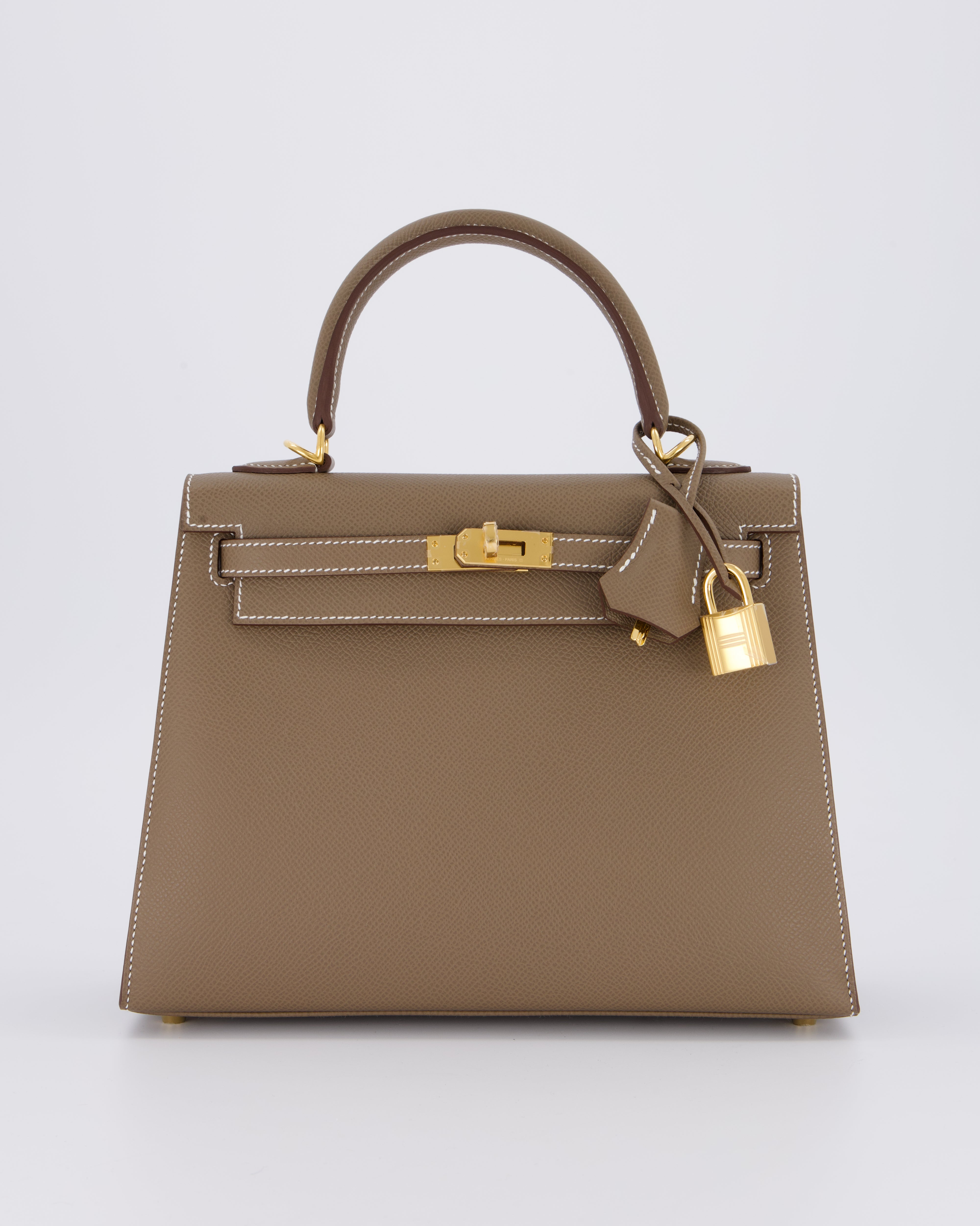 *HOLY GRAIL* Hermès Kelly 25 Sellier Bag in Etoupe Epsom Leather and Gold Hardware