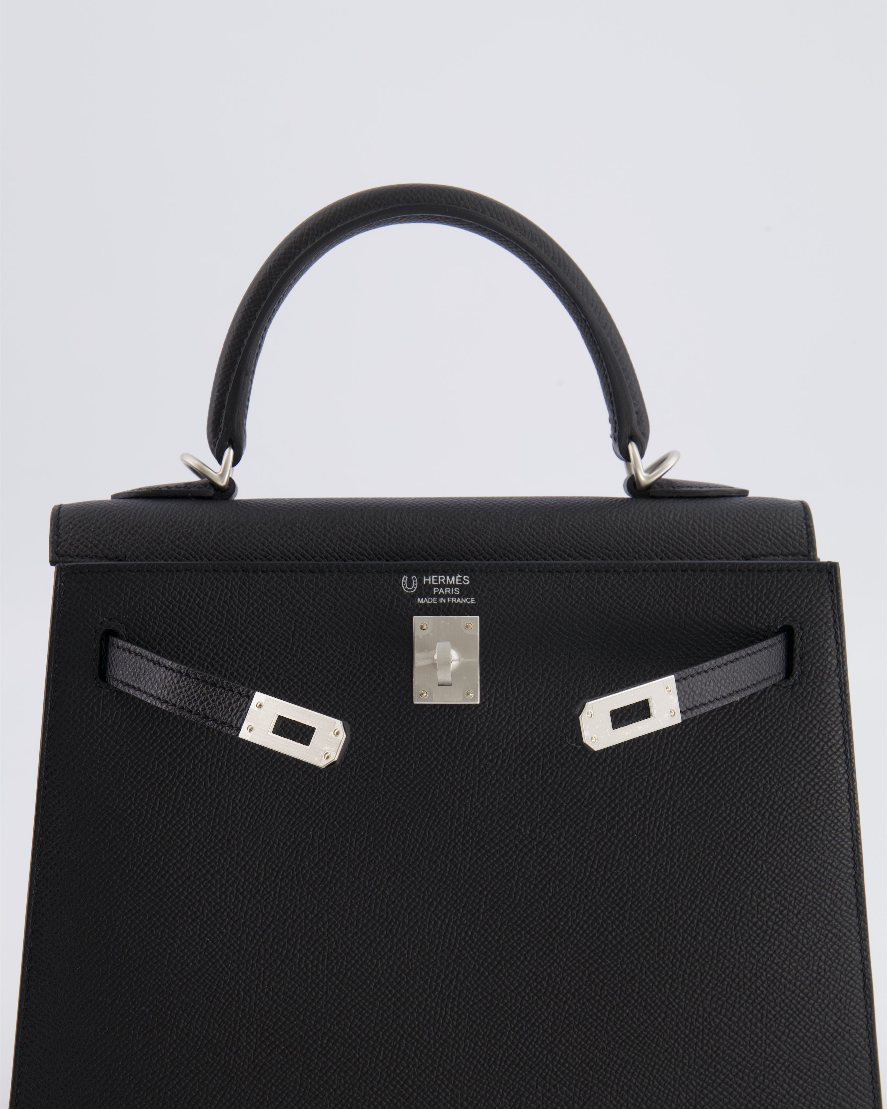 Hermès HSS Kelly 25 Sellier Bag in Noir Epsom Leather and Bleu Zellige Interior with Brushed Palladium Hardware