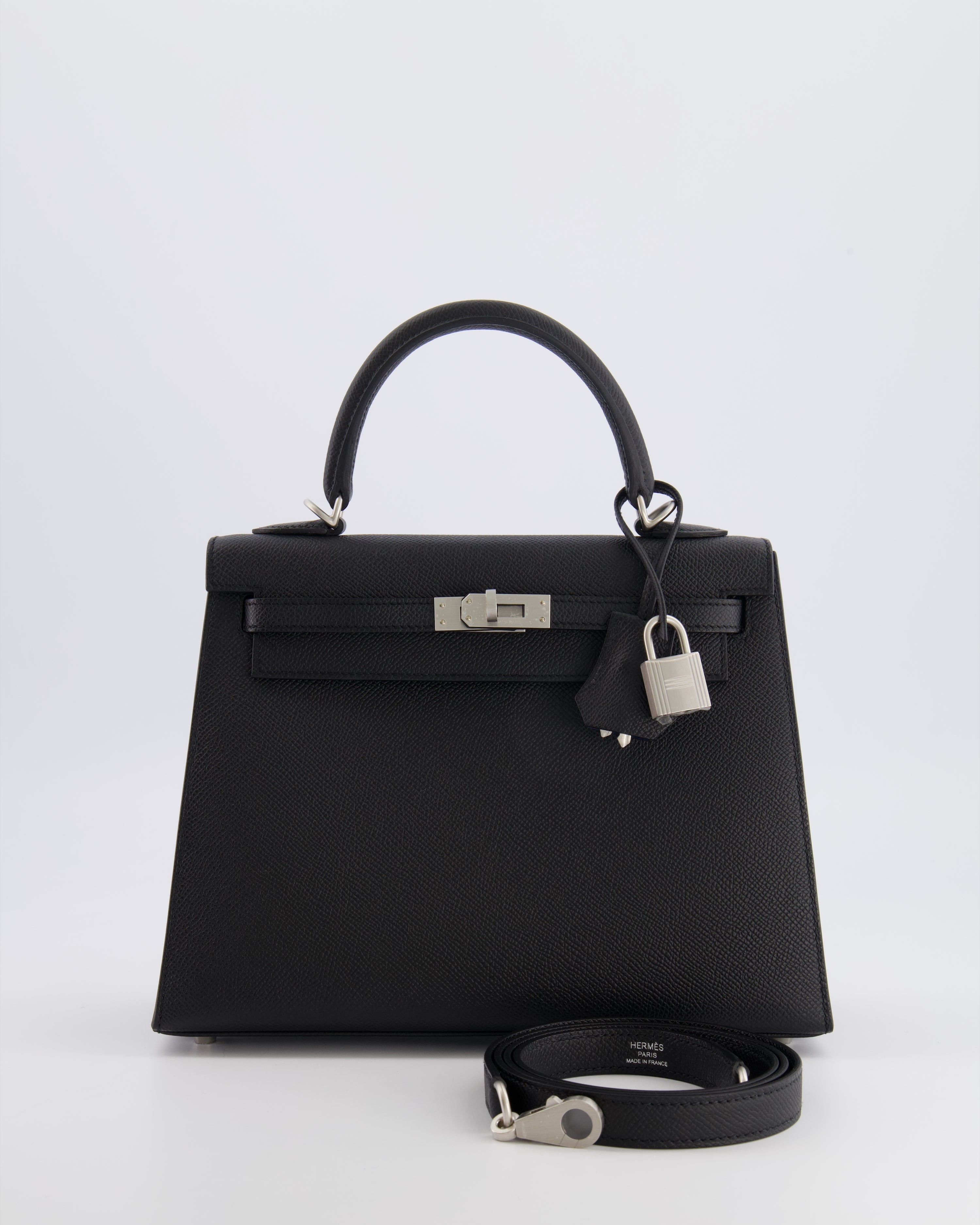 Hermès HSS Kelly 25 Sellier Bag in Noir Epsom Leather and Bleu Zellige Interior with Brushed Palladium Hardware