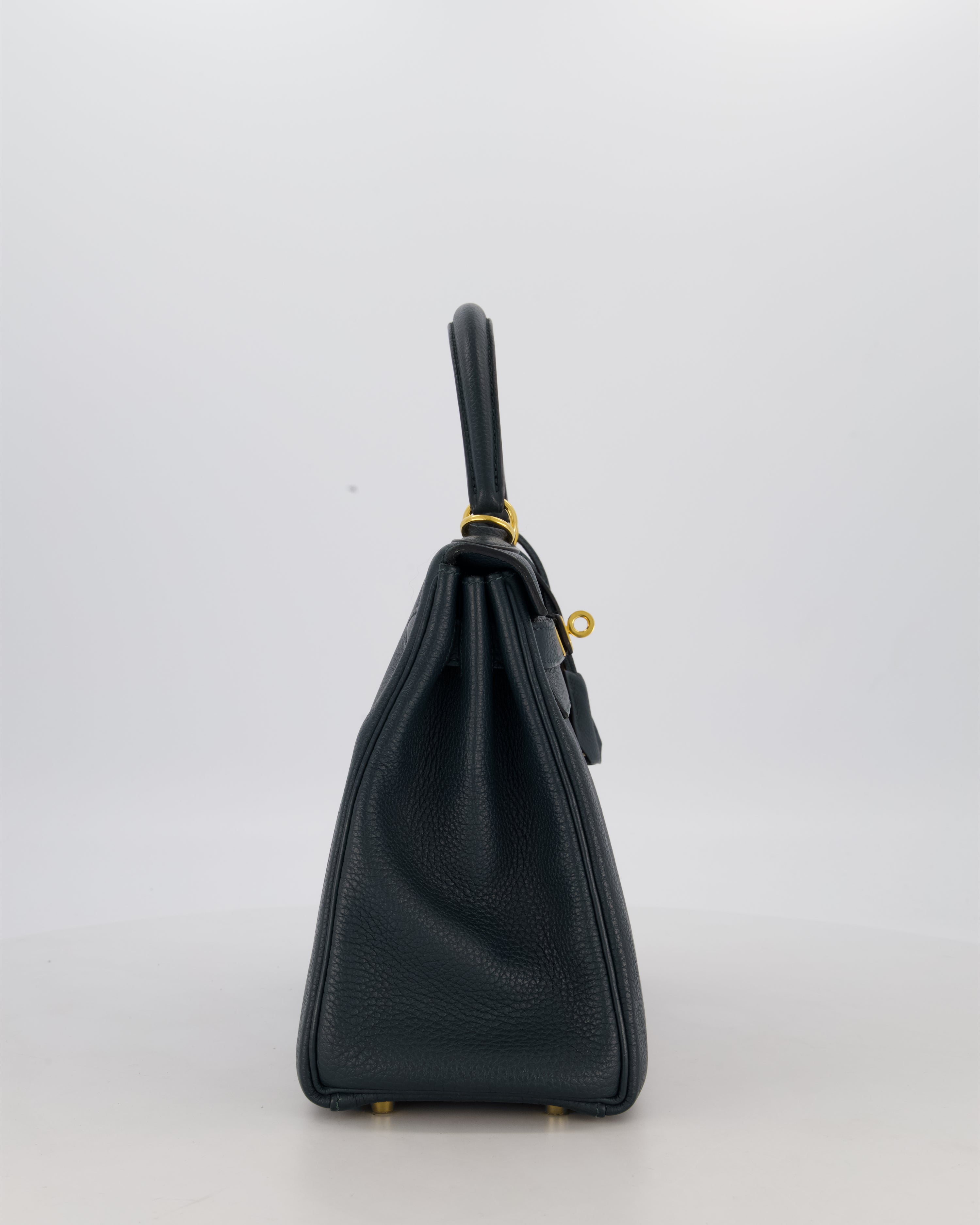 Hermès Kelly 28 Retourne Bag in Vert Cypress Togo Leather with Gold Hardware