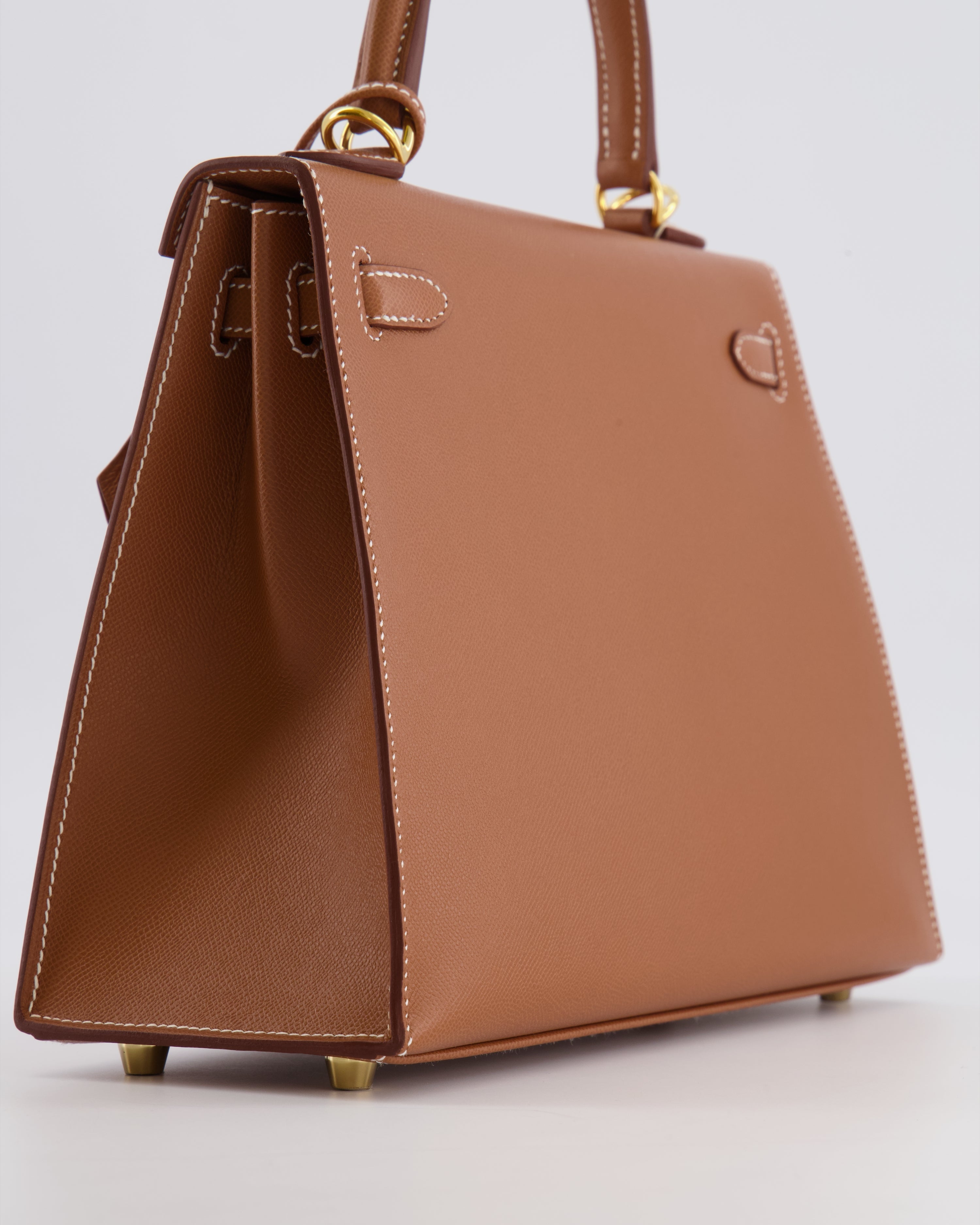Hermès Kelly 25 II Sellier Bag in Gold Madame Leather with Gold Hardware