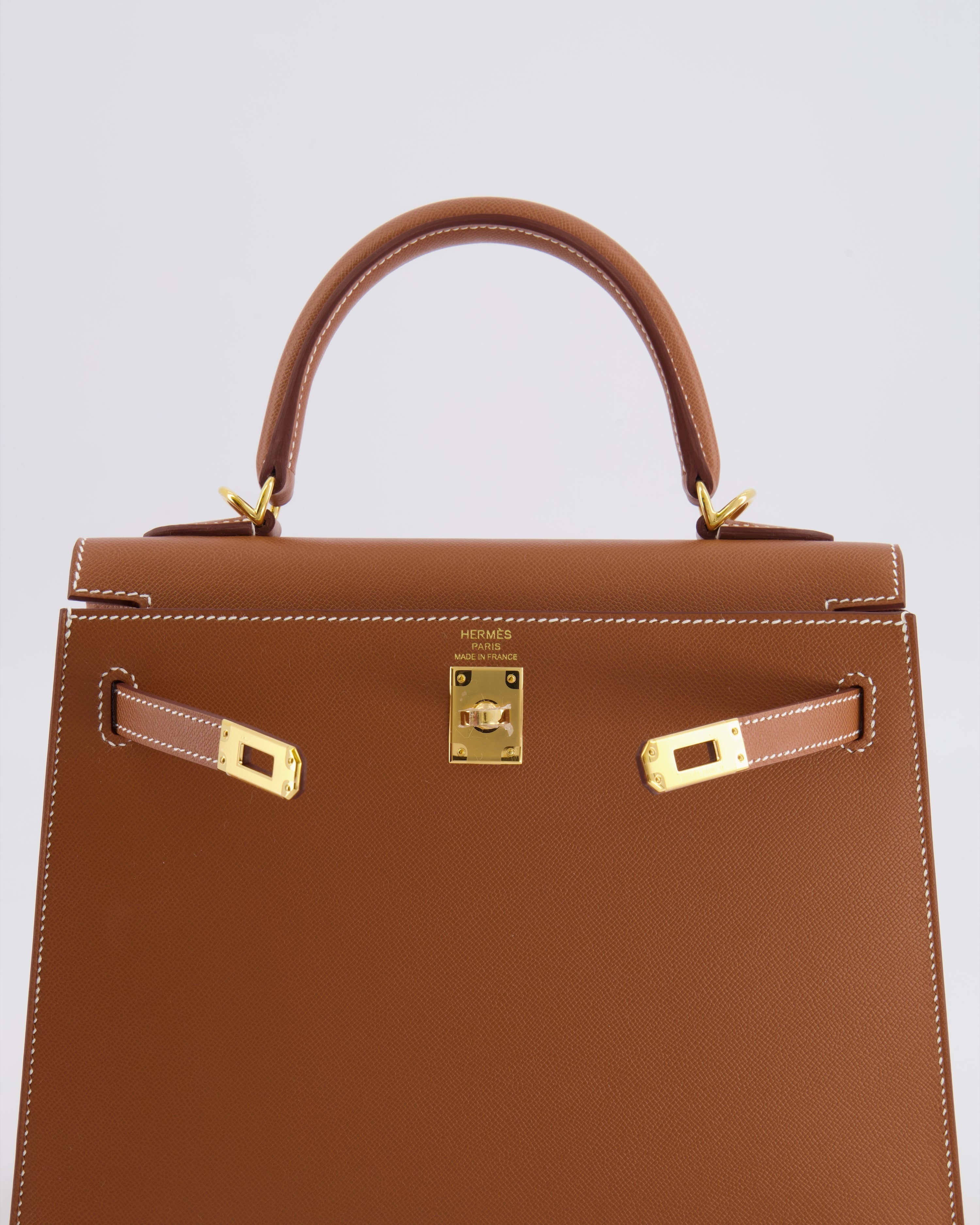 Hermès Kelly 25 II Sellier Bag in Gold Madame Leather with Gold Hardware
