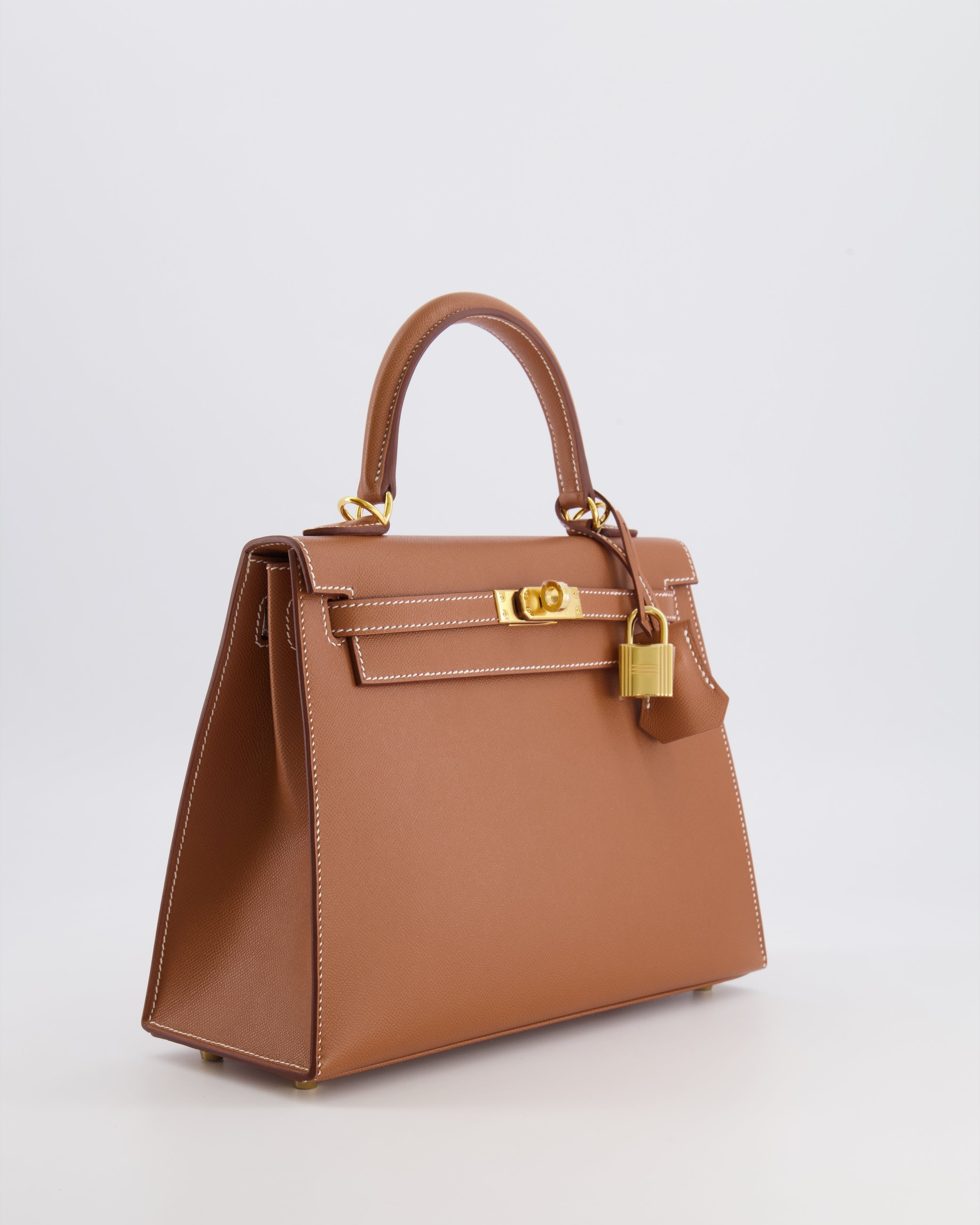 Hermès Kelly 25 II Sellier Bag in Gold Madame Leather with Gold Hardware