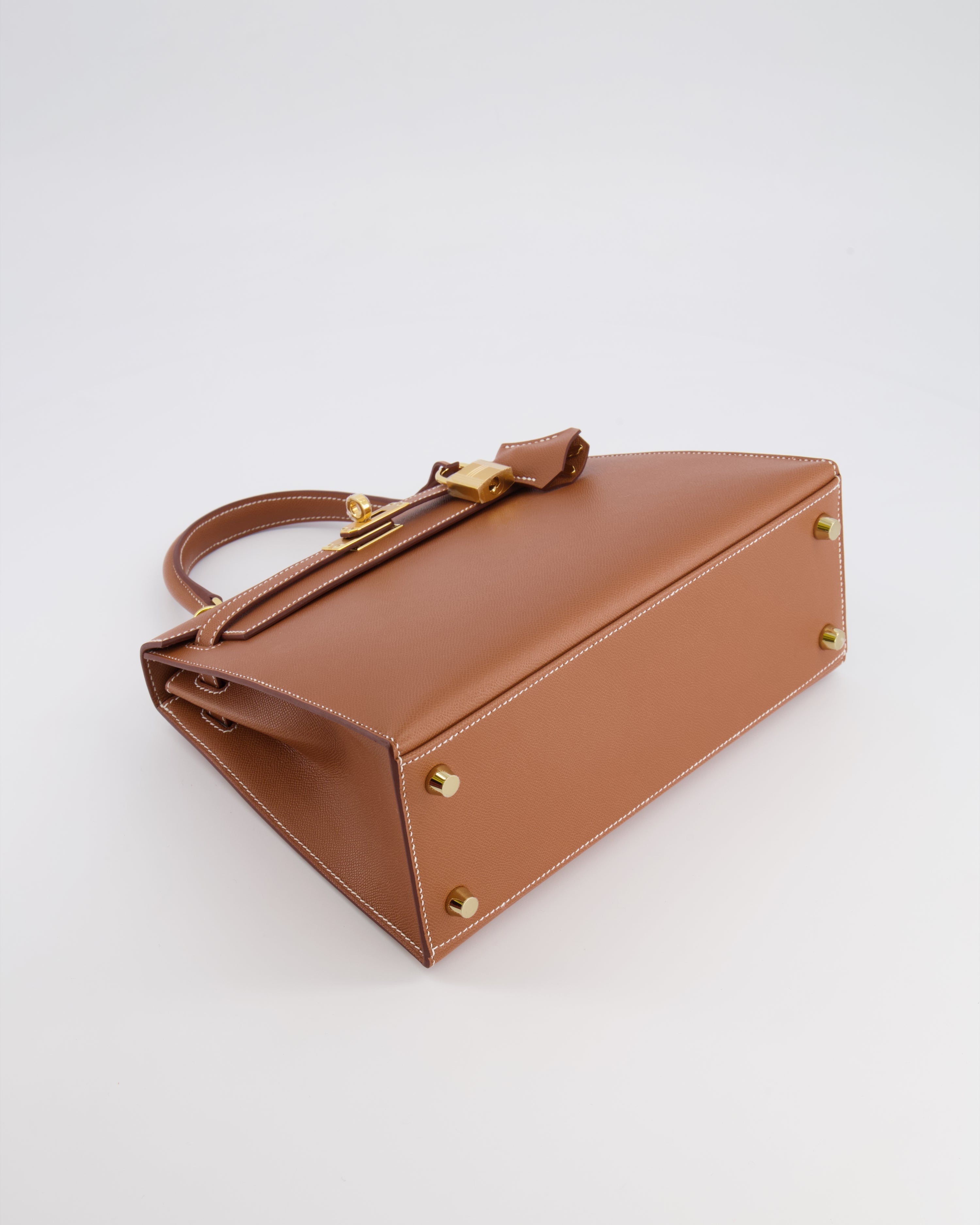 Hermès Kelly 25 II Sellier Bag in Gold Madame Leather with Gold Hardware