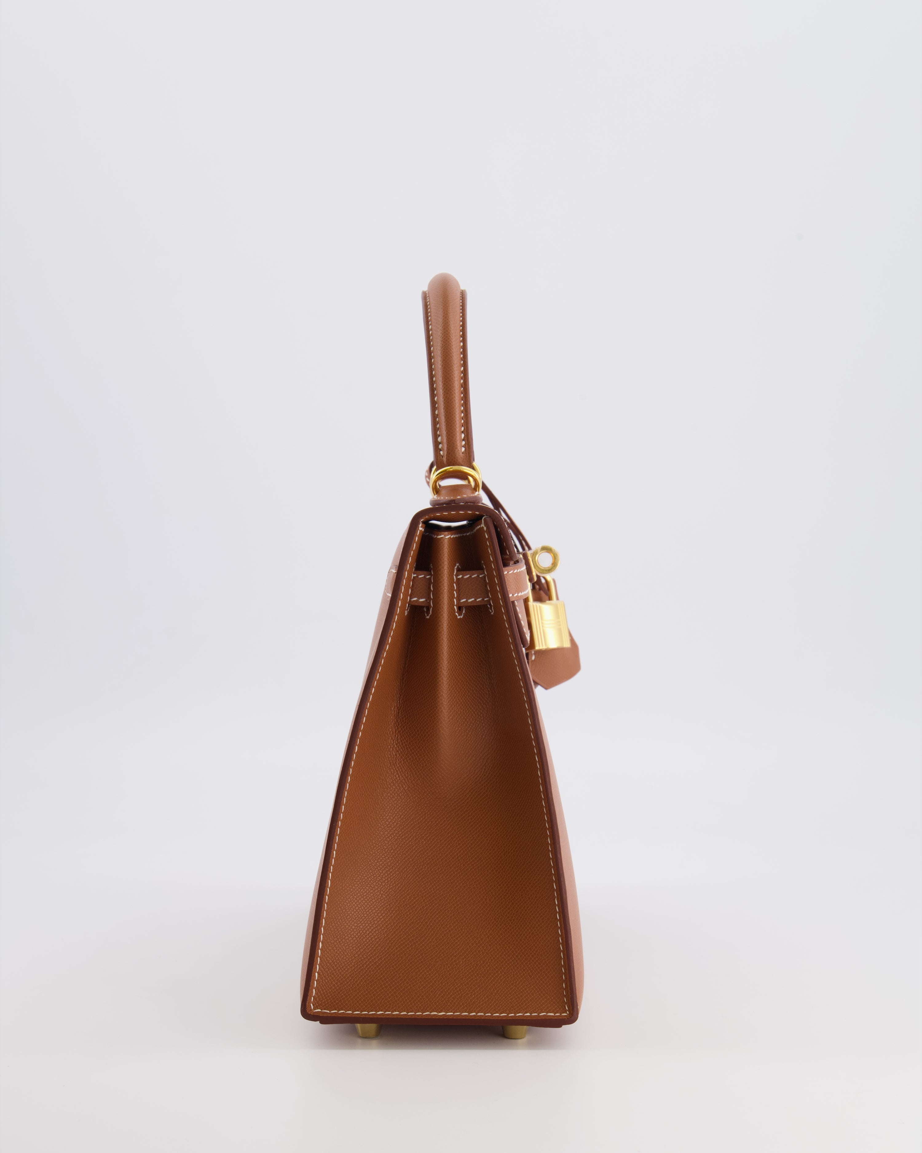 Hermès Kelly 25 II Sellier Bag in Gold Madame Leather with Gold Hardware