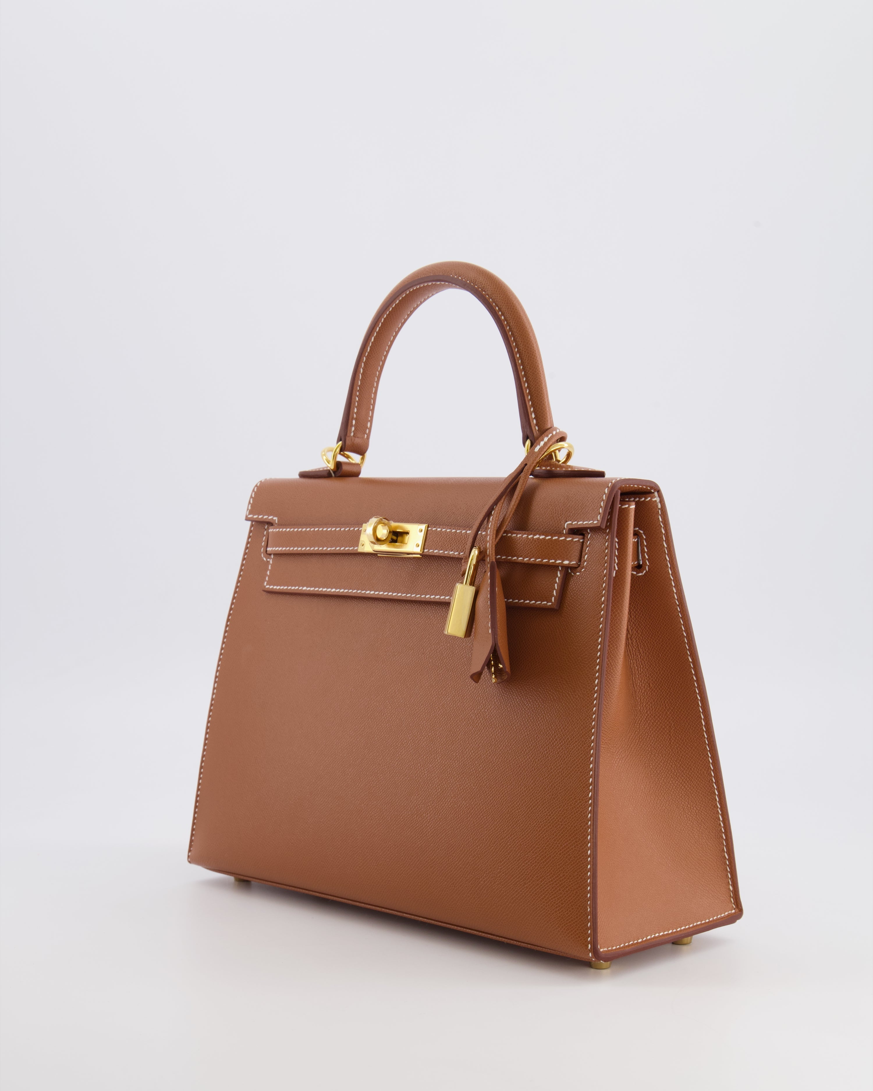 Hermès Kelly 25 II Sellier Bag in Gold Madame Leather with Gold Hardware