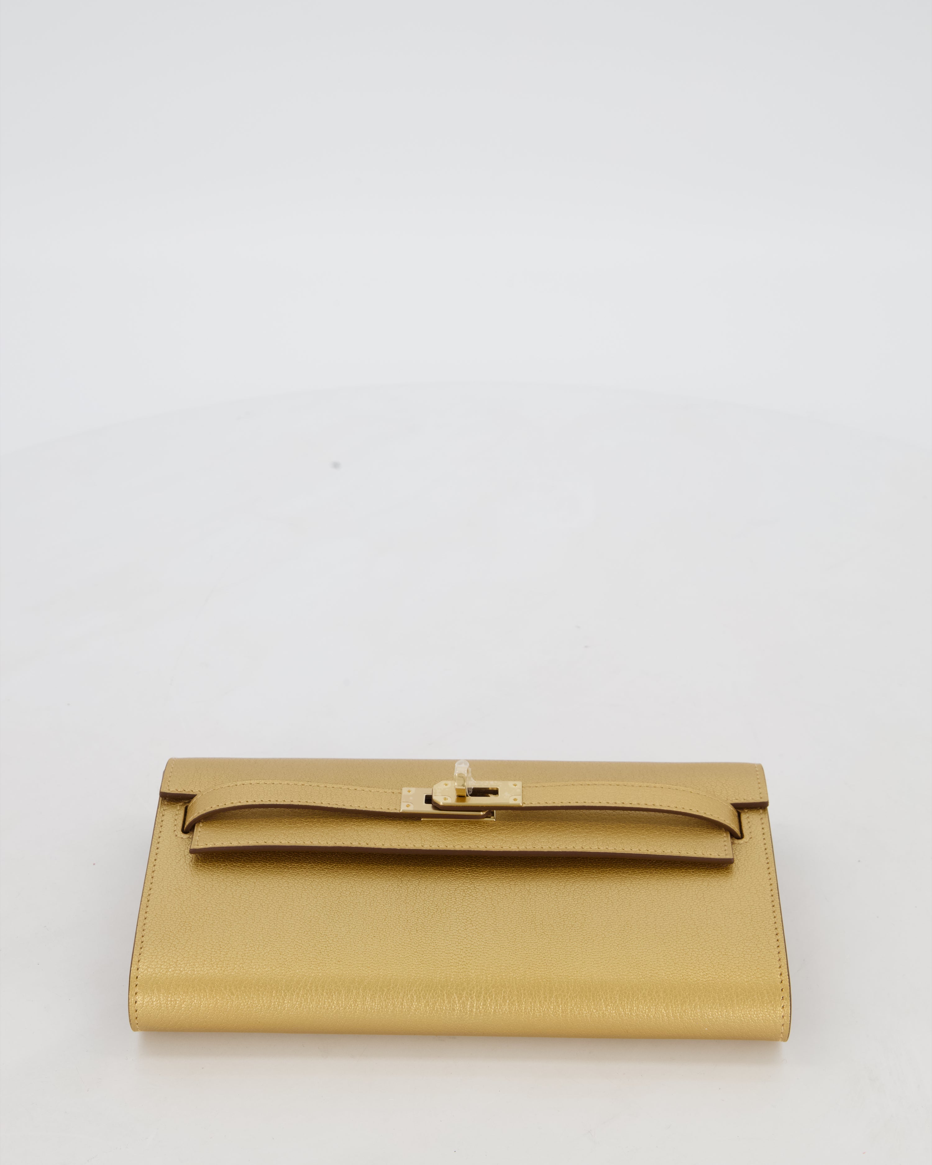 Hermès Kelly To Go Bag in Doré Chevre Chamkila Leather with Gold Hardware