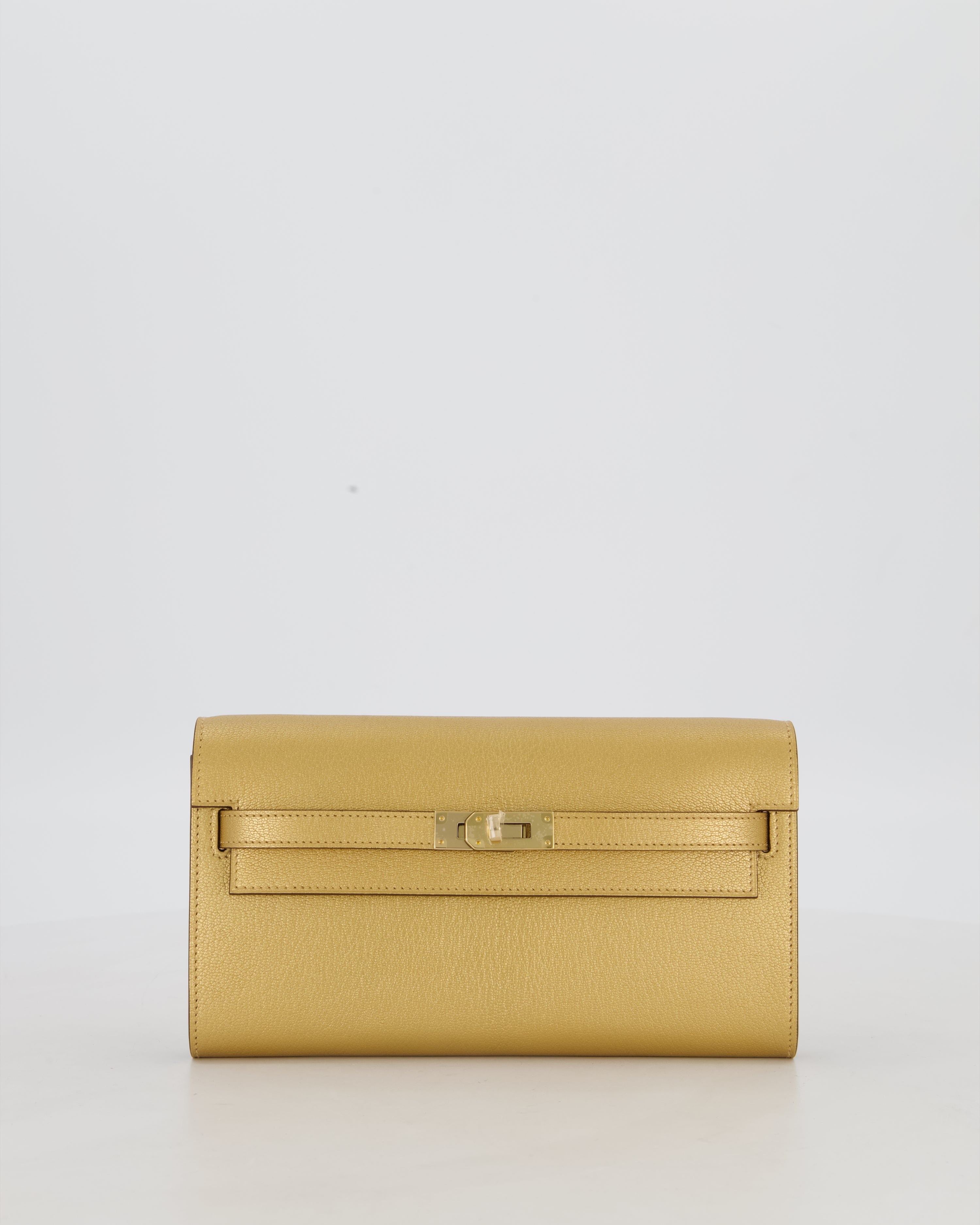 Hermès Kelly To Go Bag in Doré Chevre Chamkila Leather with Gold Hardware