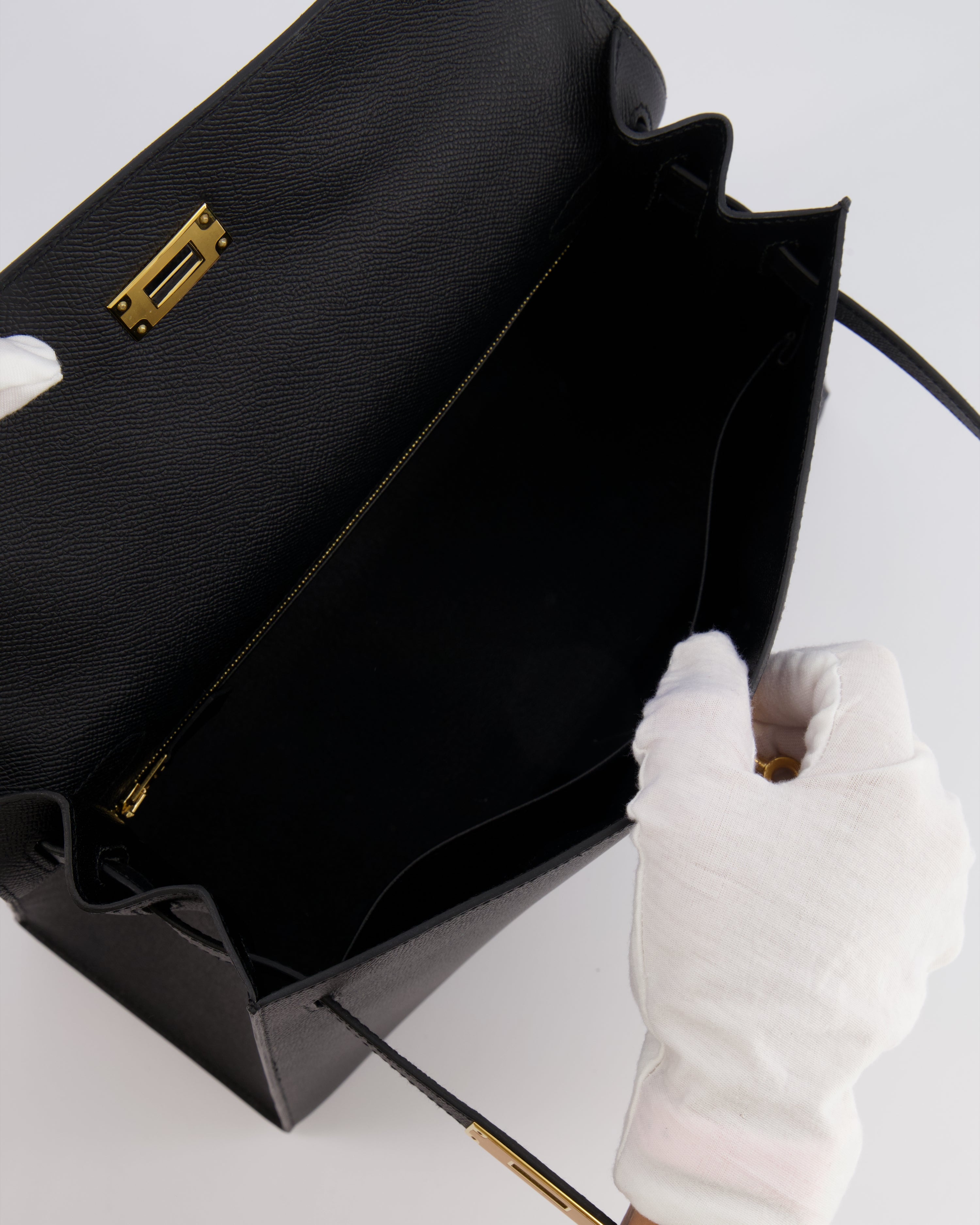 Hermès Kelly 32 Sellier Bag in Noir Epsom Leather with Gold Hardware