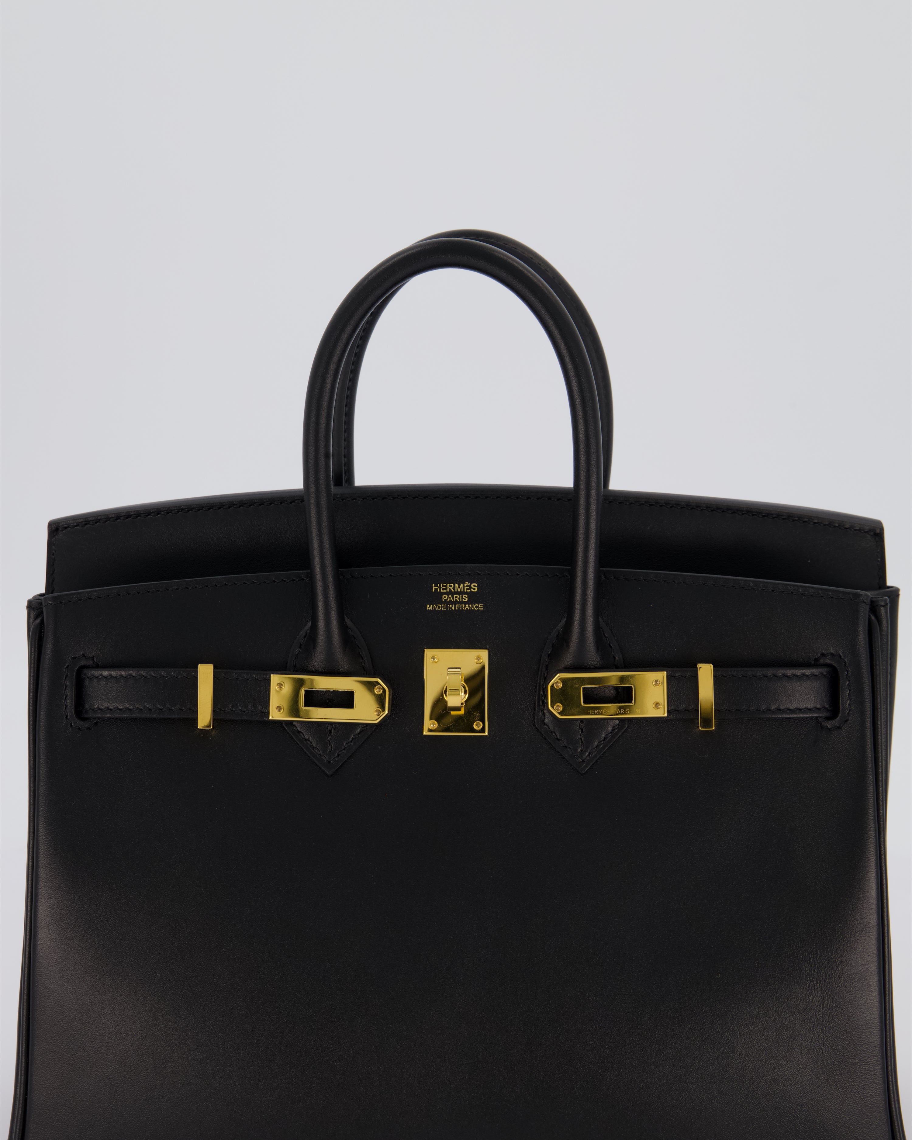 *RARE* Hermès Birkin 25 Retourne Bag in Noir Tadelakt Leather with Gold Hardware