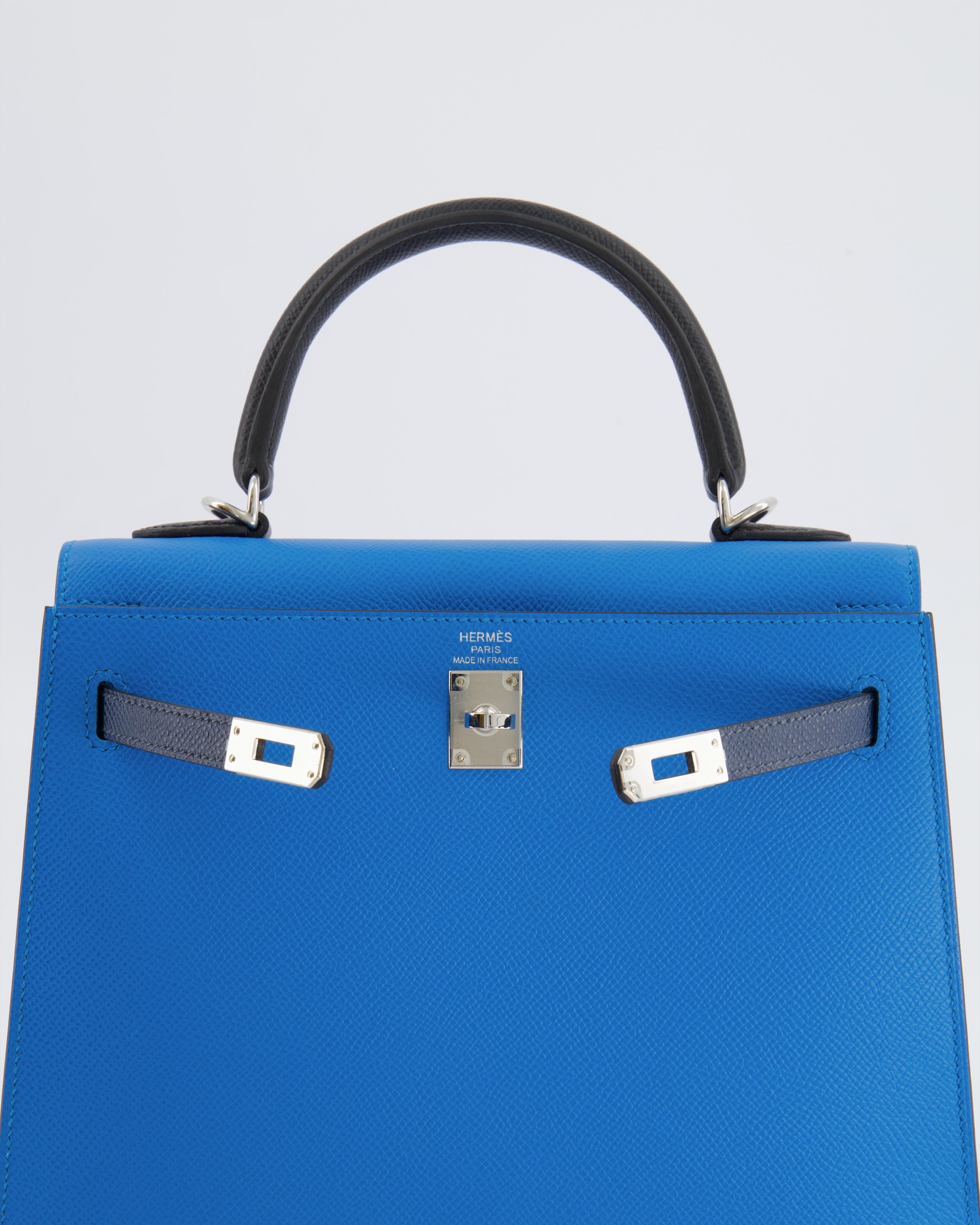 Hermès Kelly II Tricolour 25 Sellier Bag in Bleu Zanzibar, Bleu De Prusse and Noir Epsom Leather with Palladium Hardware