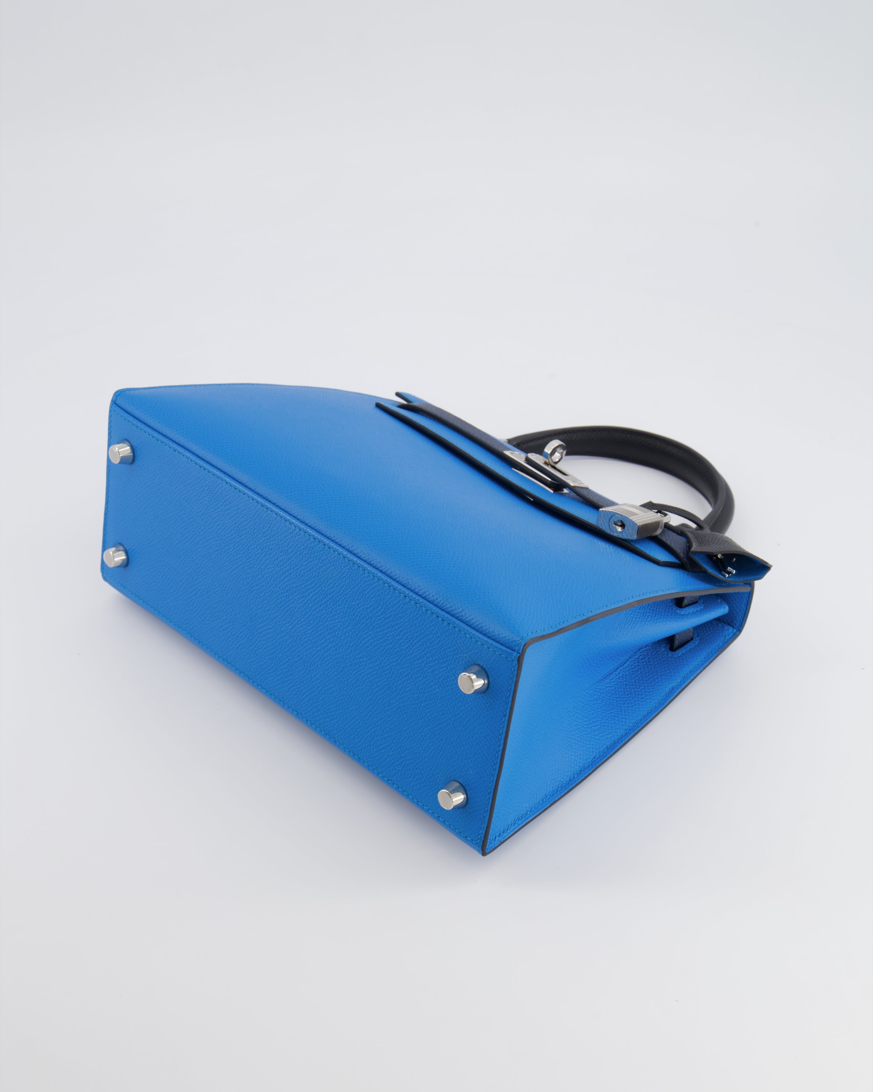 Hermès Kelly II Tricolour 25 Sellier Bag in Bleu Zanzibar, Bleu De Prusse and Noir Epsom Leather with Palladium Hardware