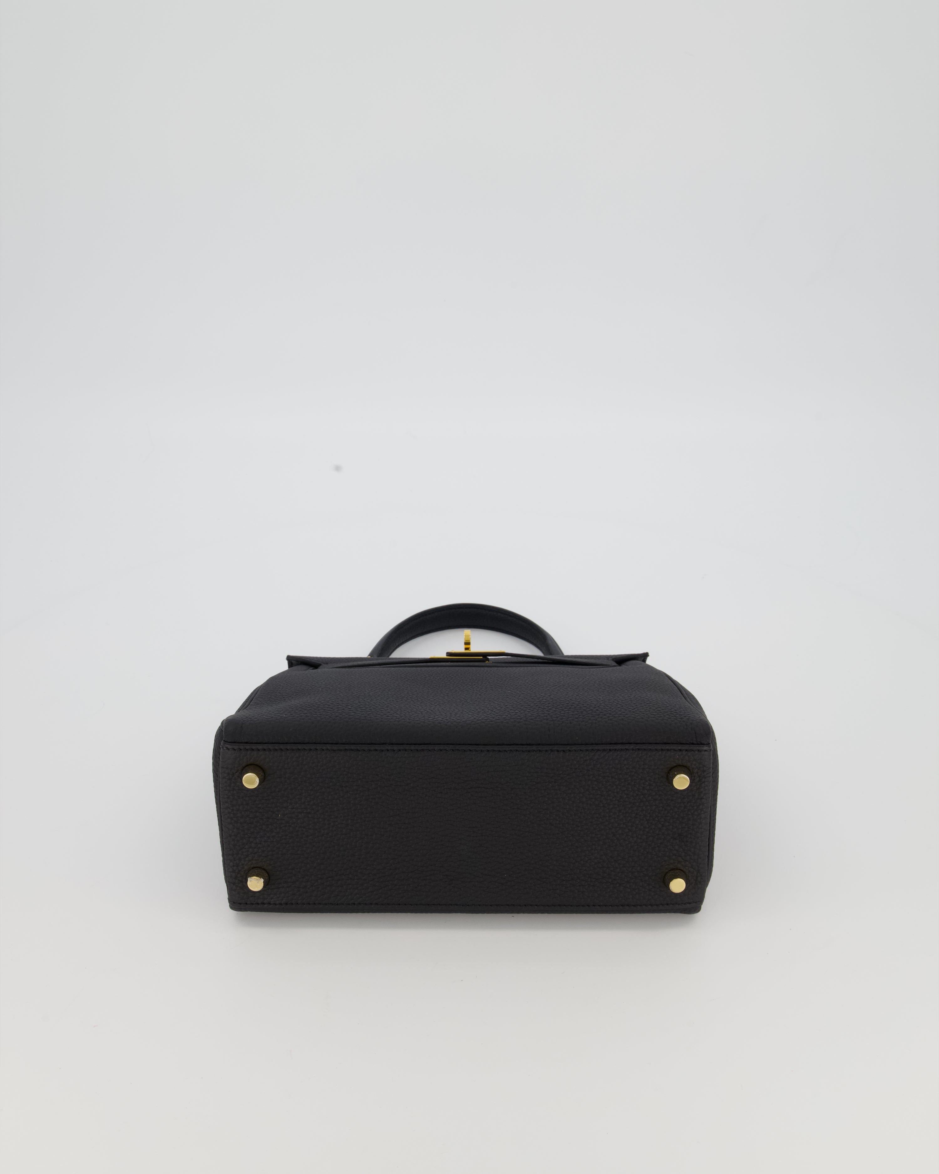 Hermès Kelly 25 Retourne Bag in Noir Togo Leather with Gold Hardware