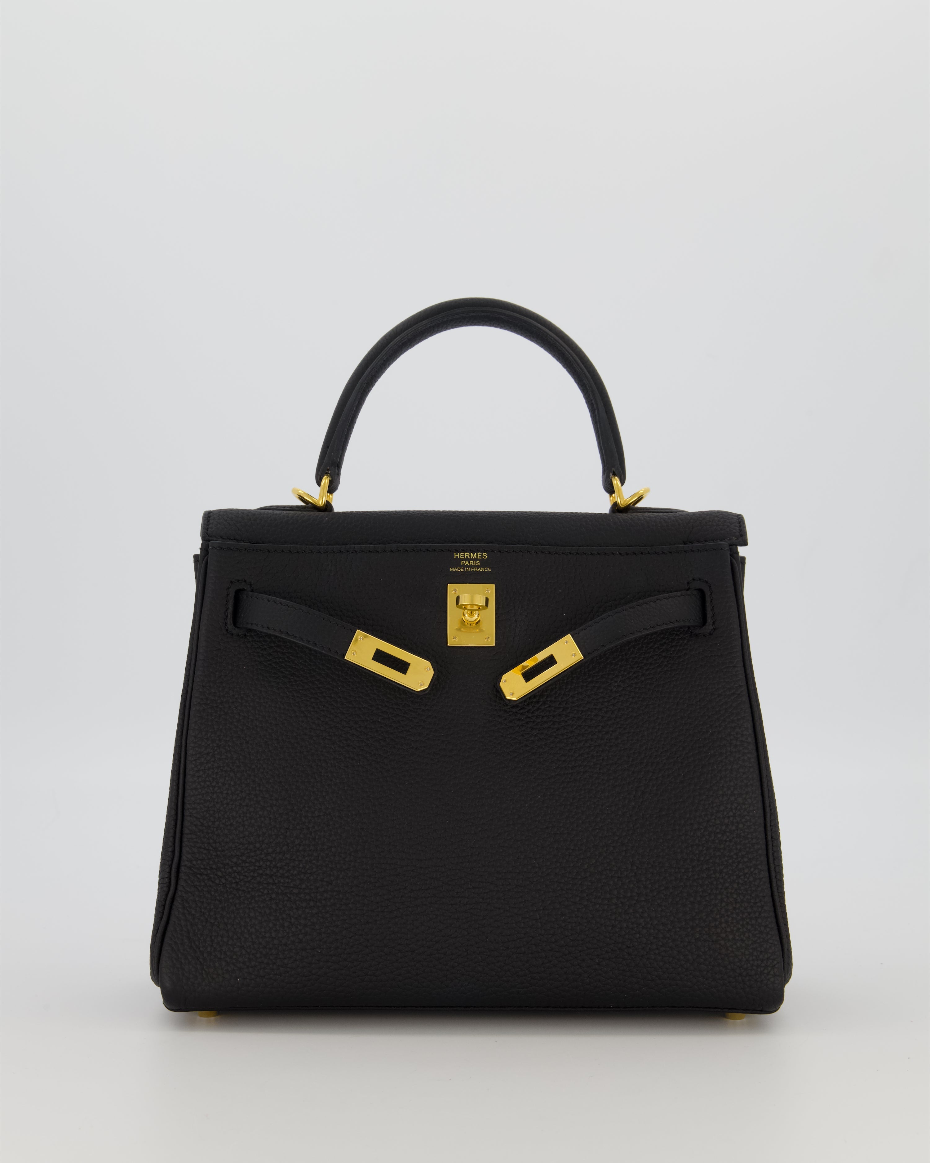 Hermès Kelly 25 Retourne Bag in Noir Togo Leather with Gold Hardware
