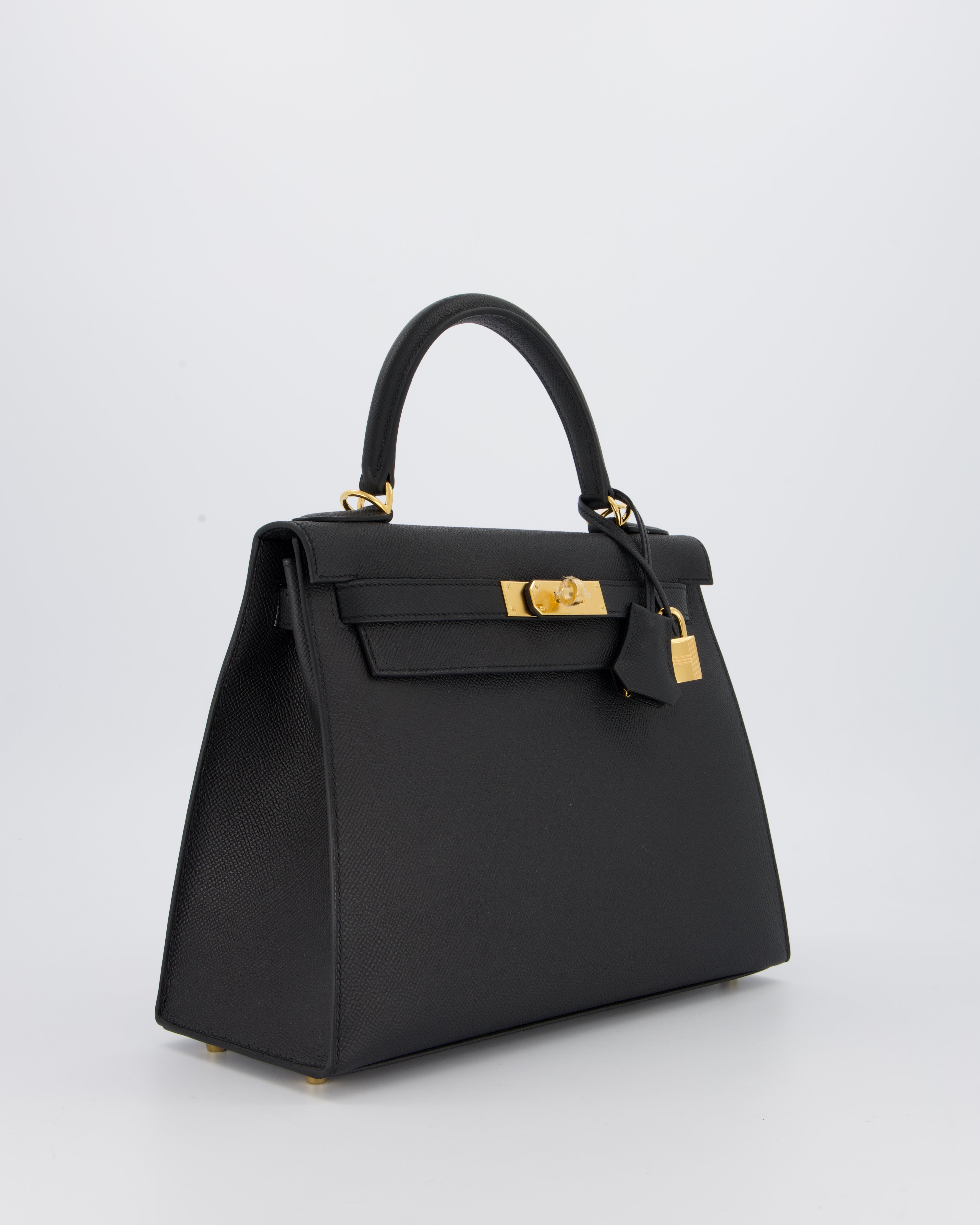 Hermès Kelly 28 Sellier Bag in Noir Epsom Leather with Gold Hardware