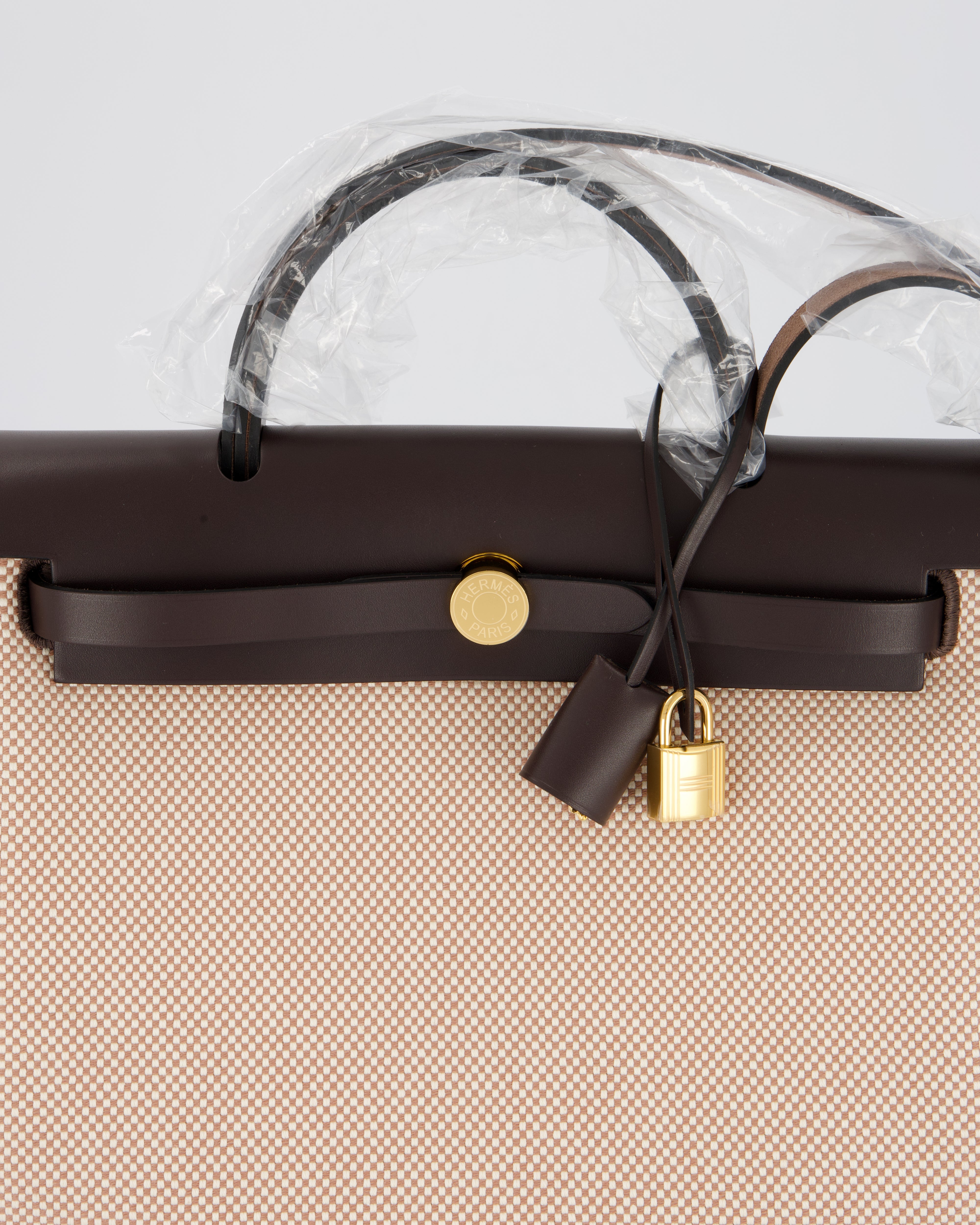 *HOT & RARE* Hermès Herbag 31 Zip Bag in Ecru/Beige Criss Viking Canvas, Ebene Vache Hunter Leather with Gold Hardware