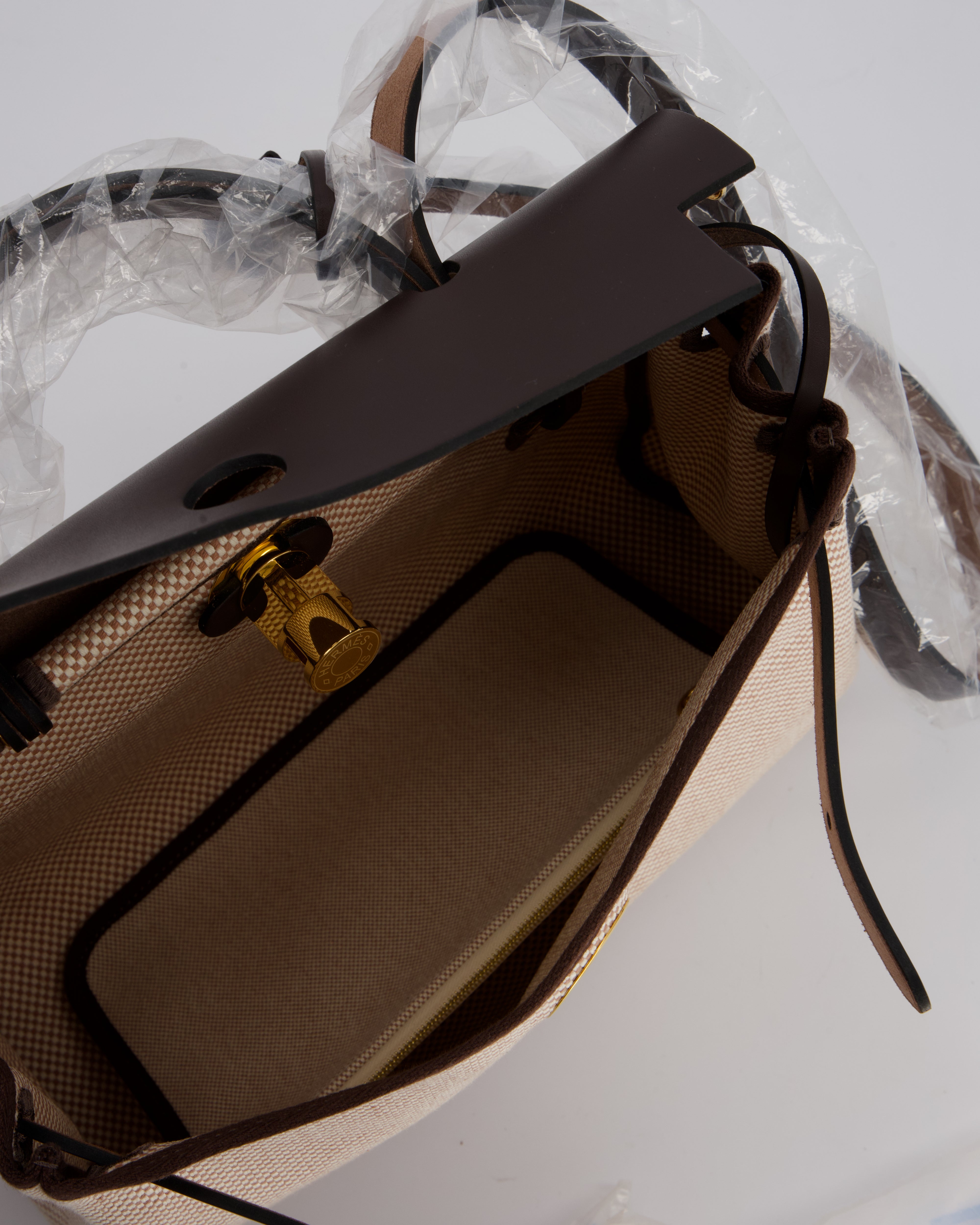 *HOT & RARE* Hermès Herbag 31 Zip Bag in Ecru/Beige Criss Viking Canvas, Ebene Vache Hunter Leather with Gold Hardware