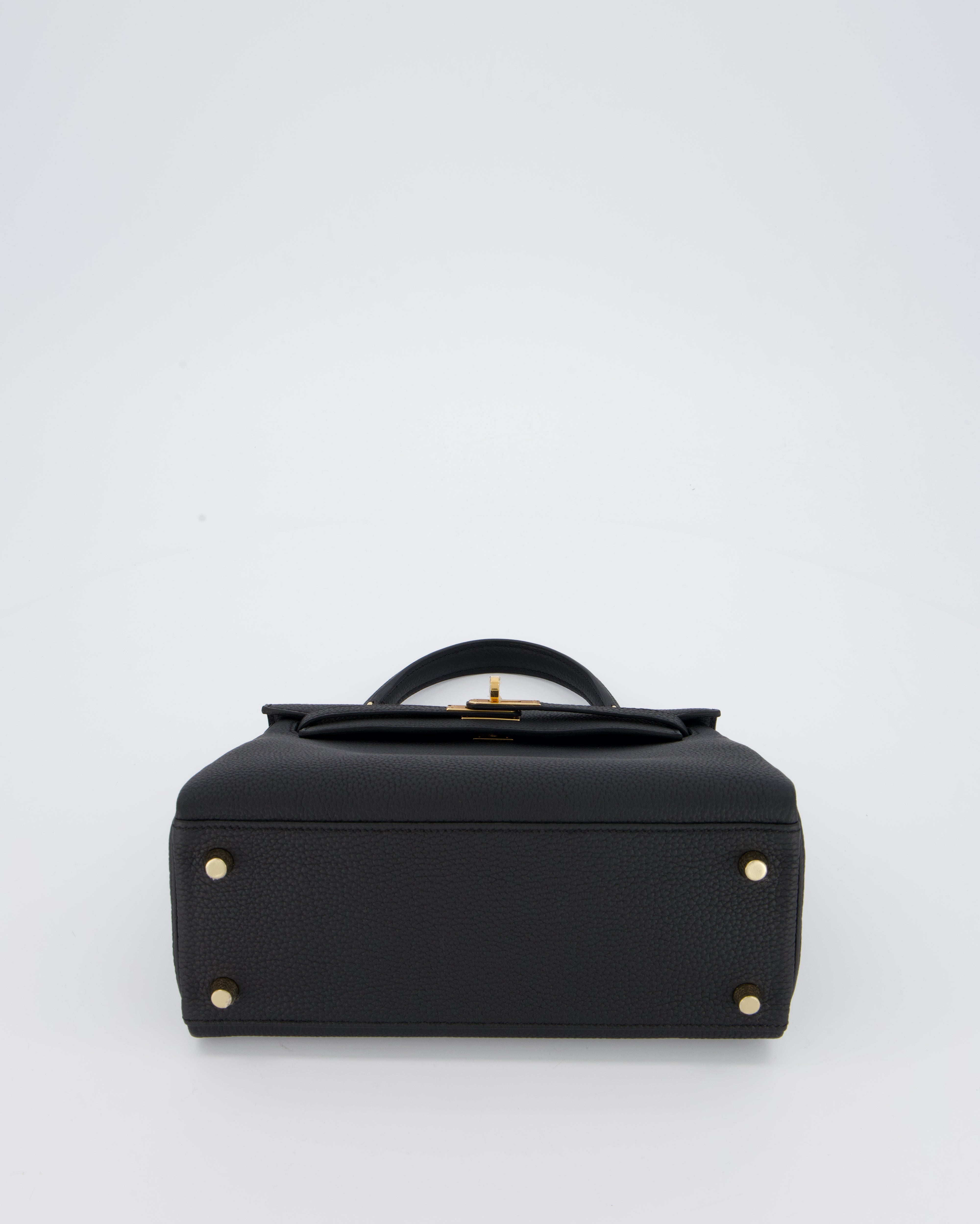 Hermès Kelly 25 Retourne Bag in Noir Togo Leather with Gold Hardware