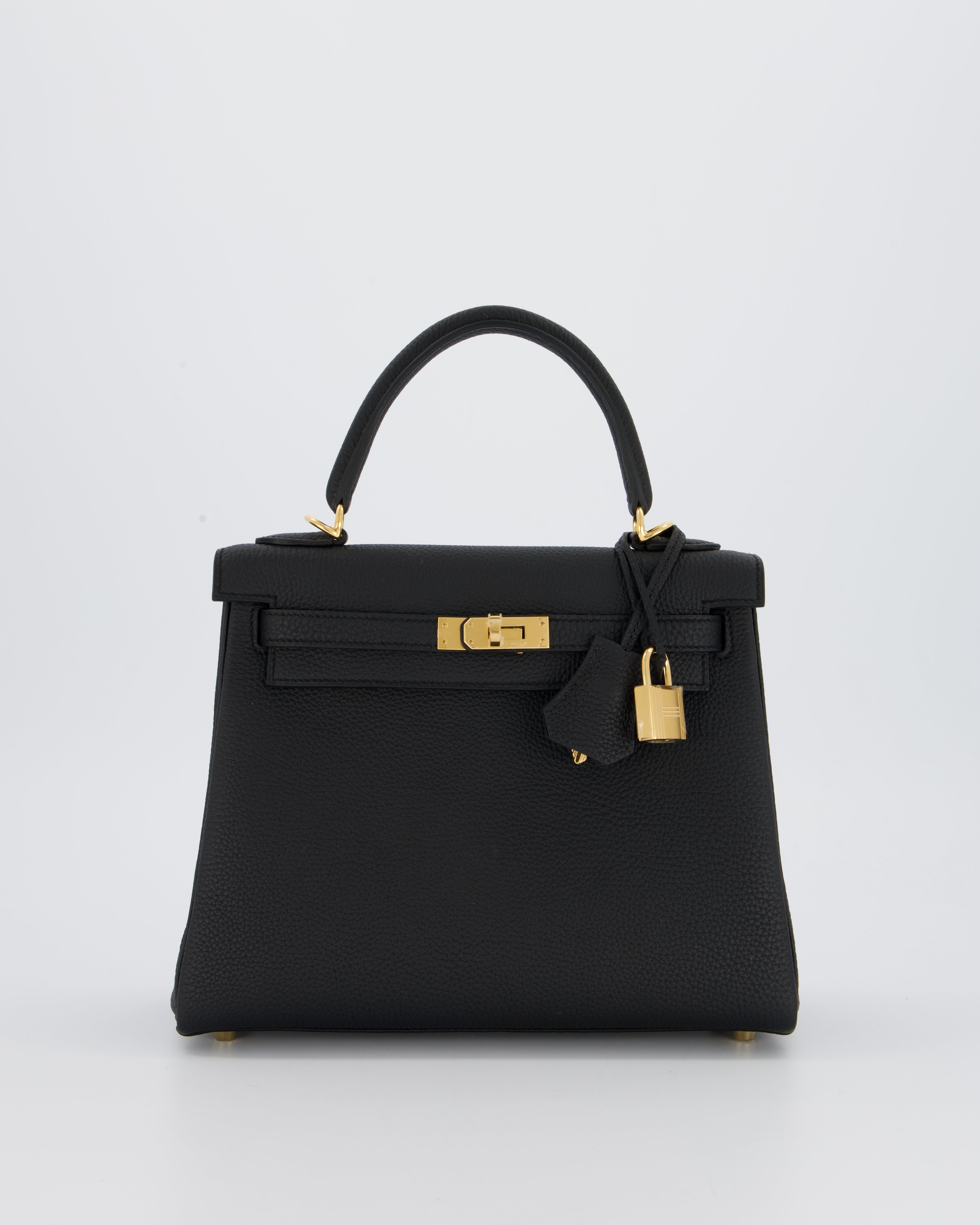 Hermès Kelly 25 Retourne Bag in Noir Togo Leather with Gold Hardware