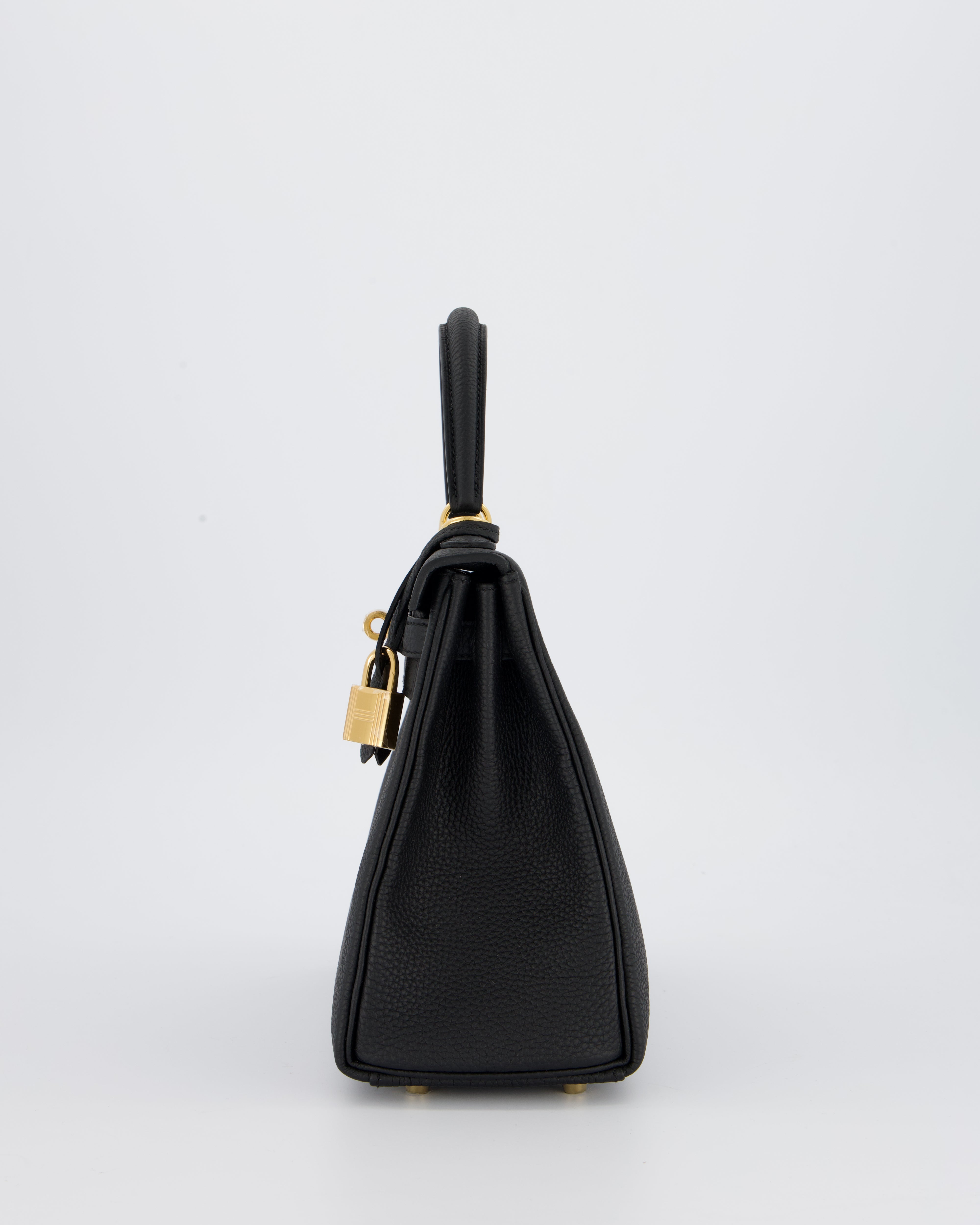 Hermès Kelly 25 Retourne Bag in Noir Togo Leather with Gold Hardware
