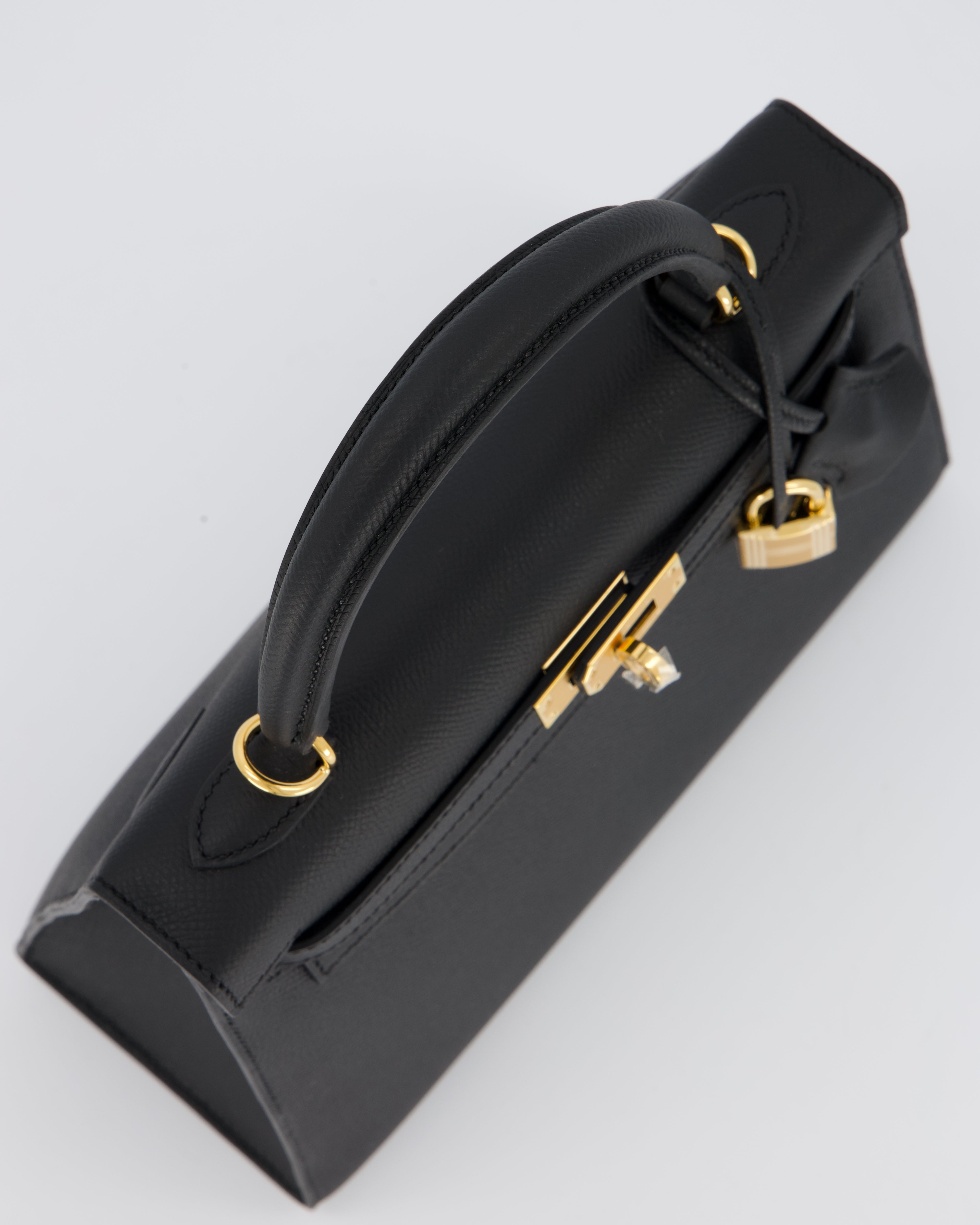 *HOT* Hermès Kelly 25 Sellier Bag in Noir Epsom Leather with Gold Hardware