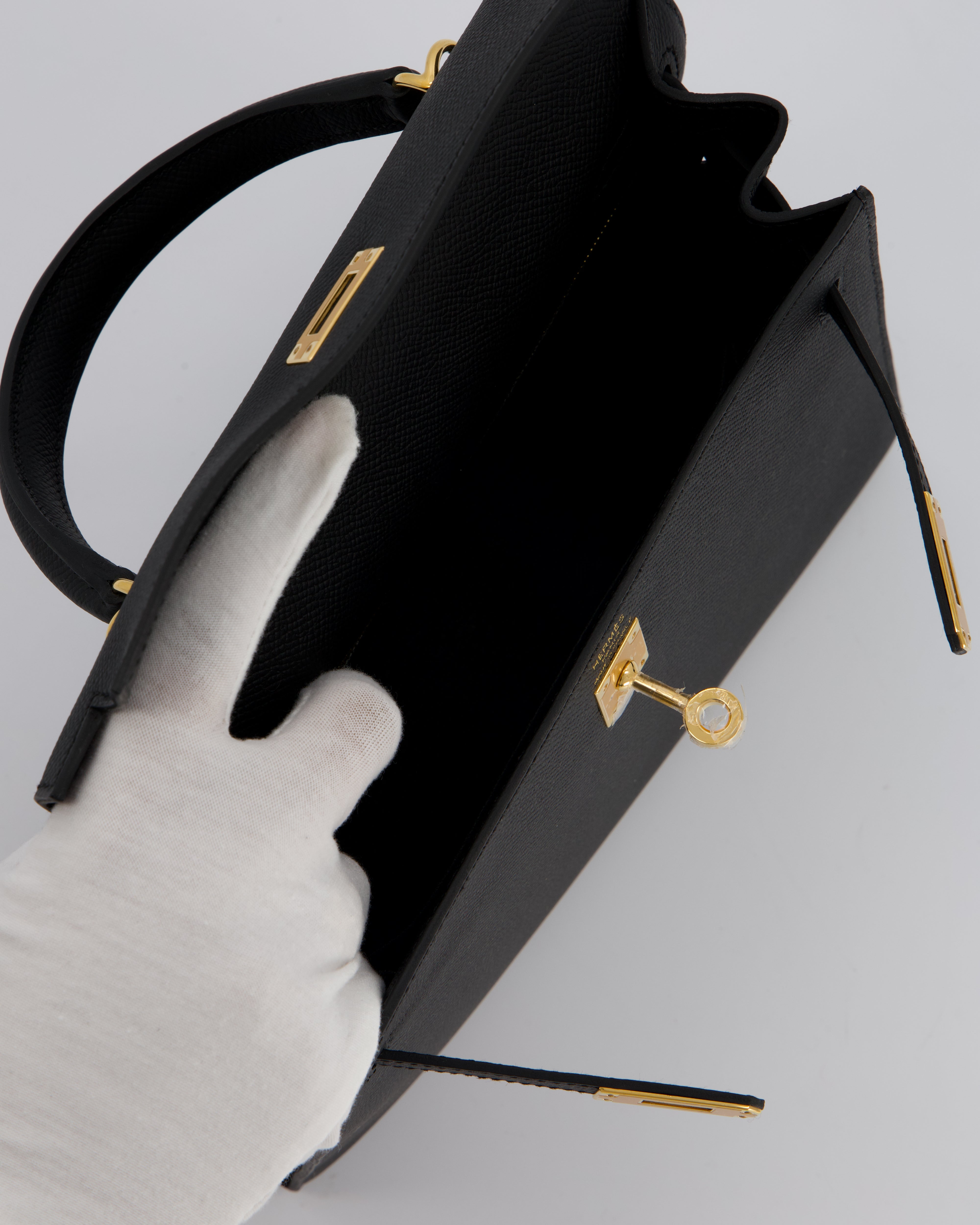 *HOT* Hermès Kelly 25 Sellier Bag in Noir Epsom Leather with Gold Hardware
