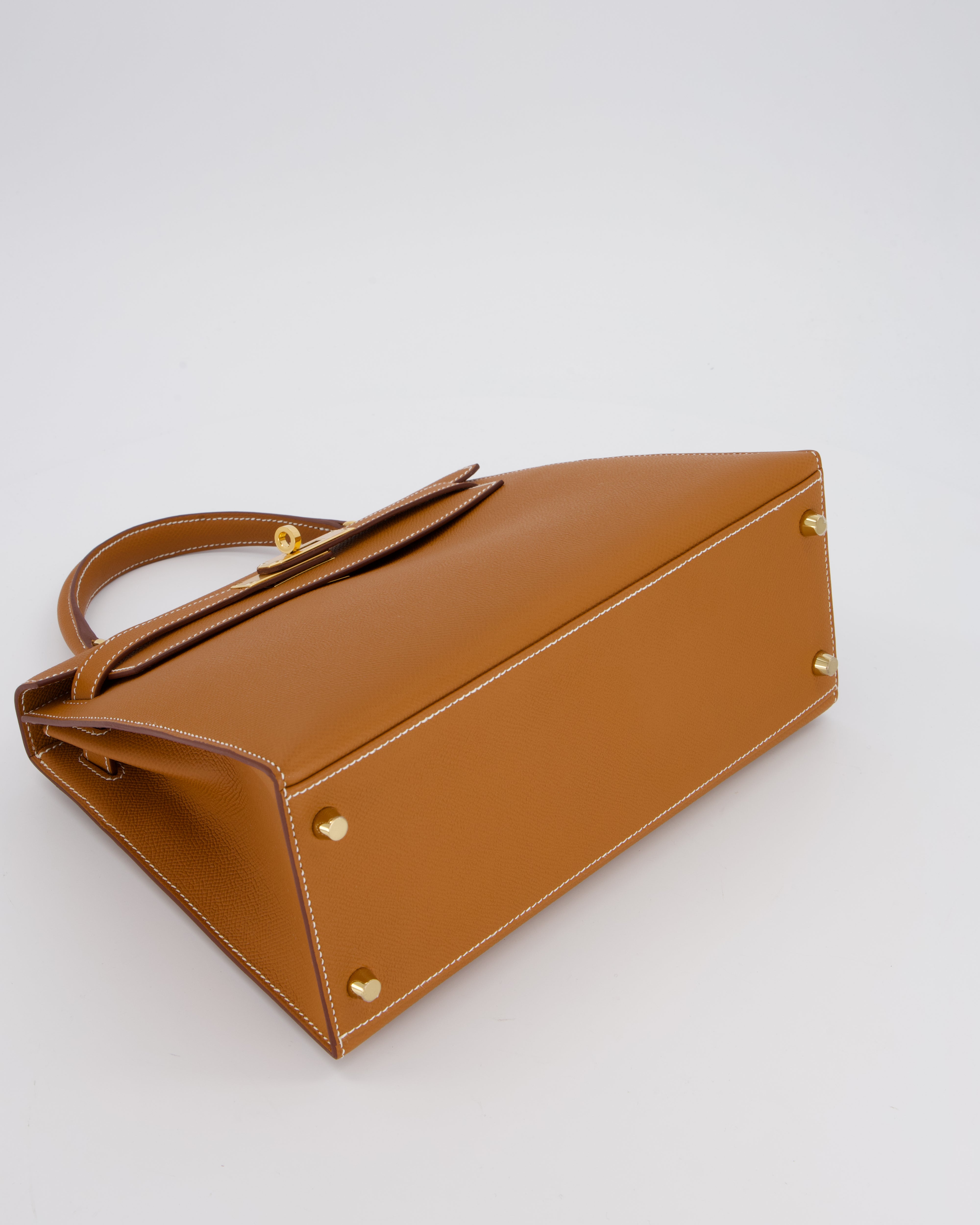 Hermès Kelly 28 Sellier Bag in Gold Epsom Leather with Gold Hardware