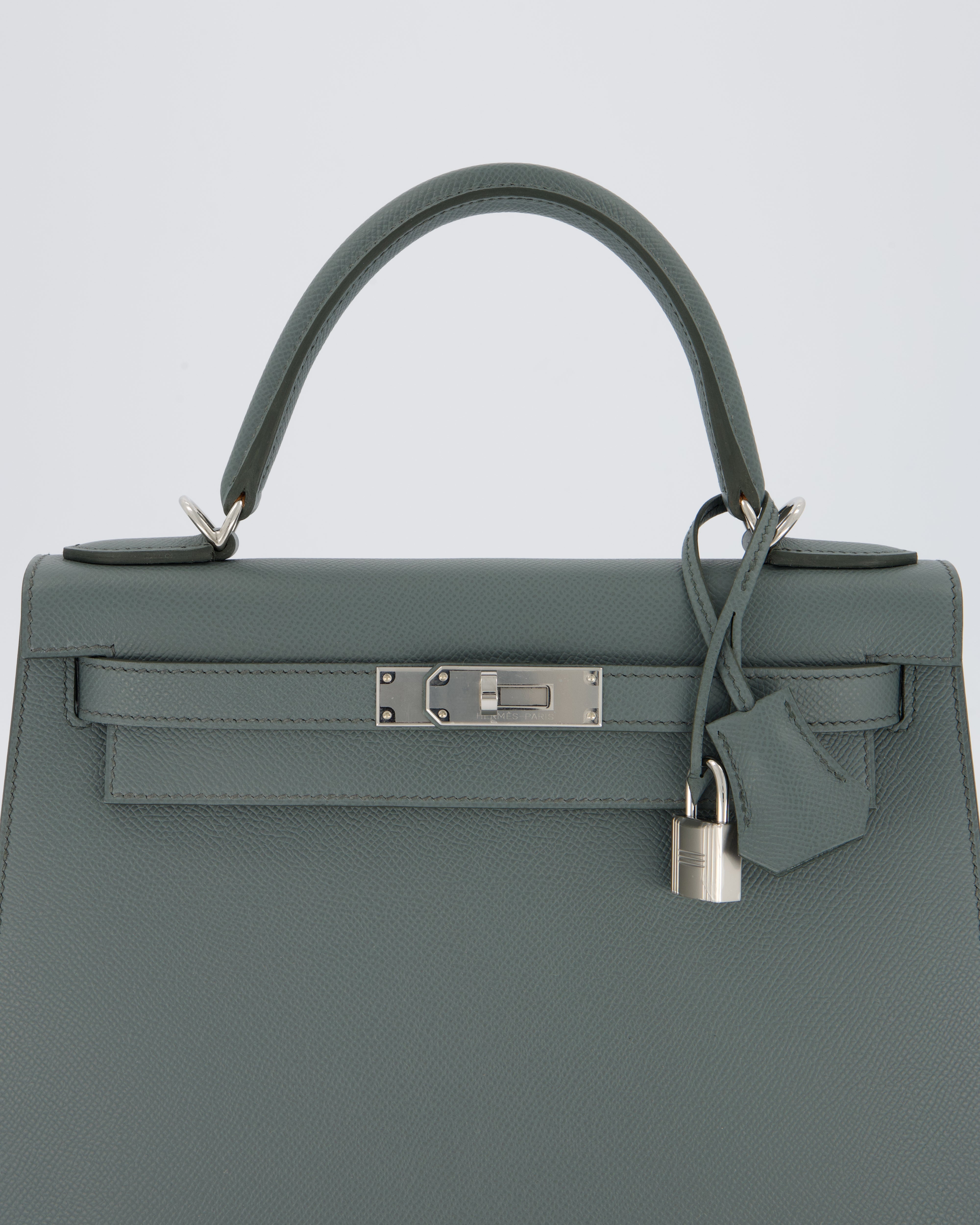 Hermès Kelly 28 Sellier Bag in Vert Amande Epsom Leather with Palladium Hardware
