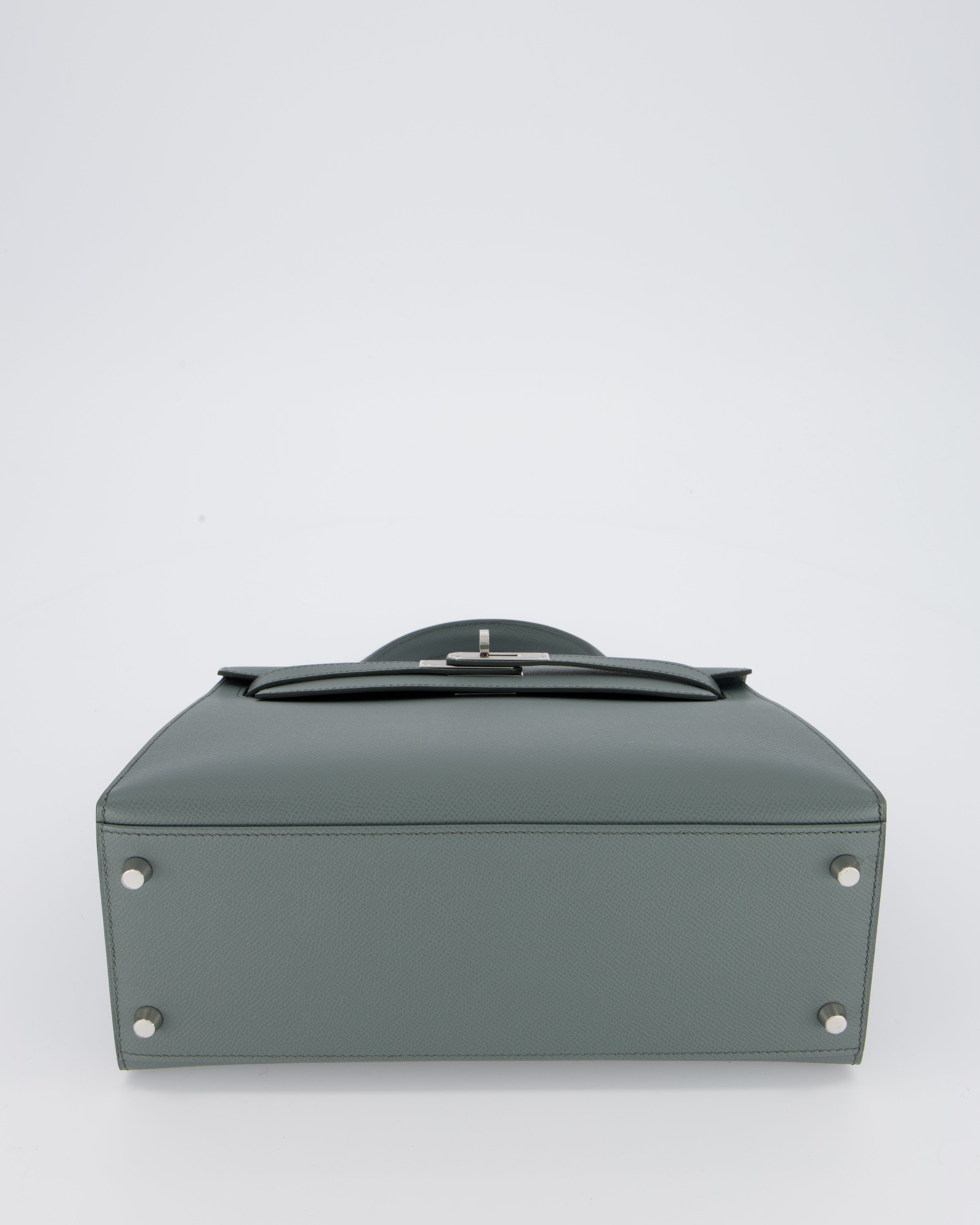 Hermès Kelly 28 Sellier Bag in Vert Amande Epsom Leather with Palladium Hardware