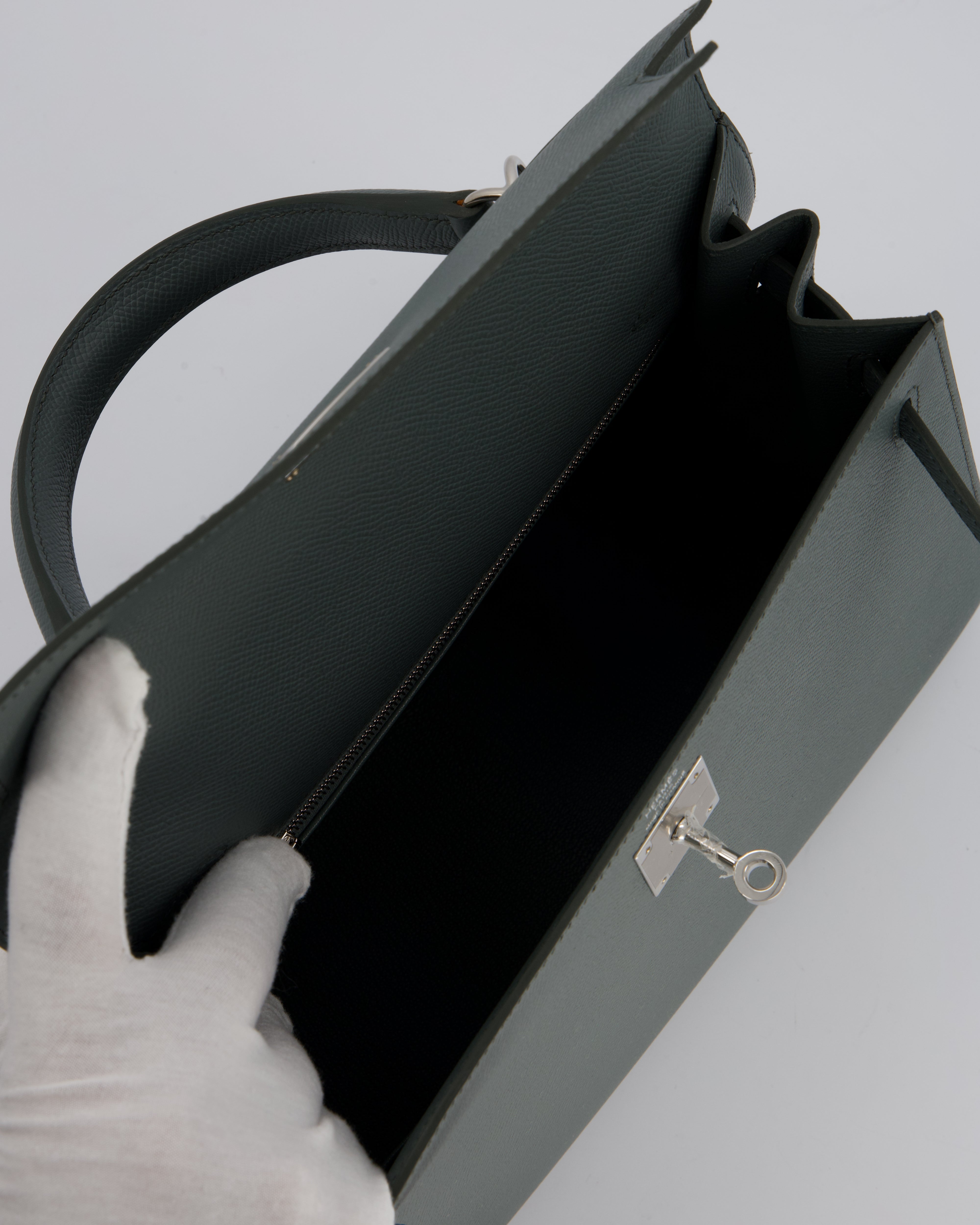 Hermès Kelly 28 Sellier Bag in Vert Amande Epsom Leather with Palladium Hardware