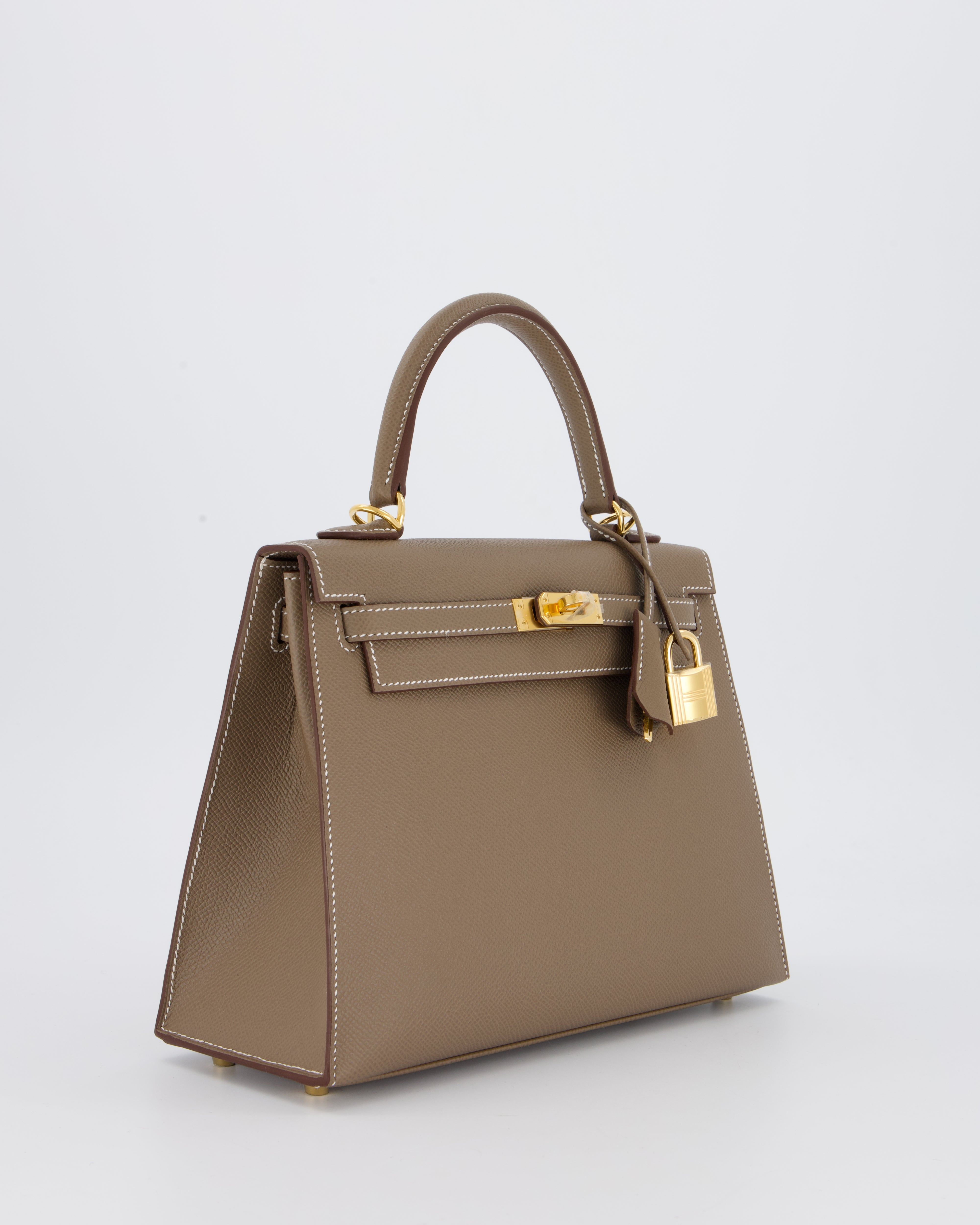 Hermès Kelly 25 Sellier in Etoupe Epsom Leather with Gold Hardware