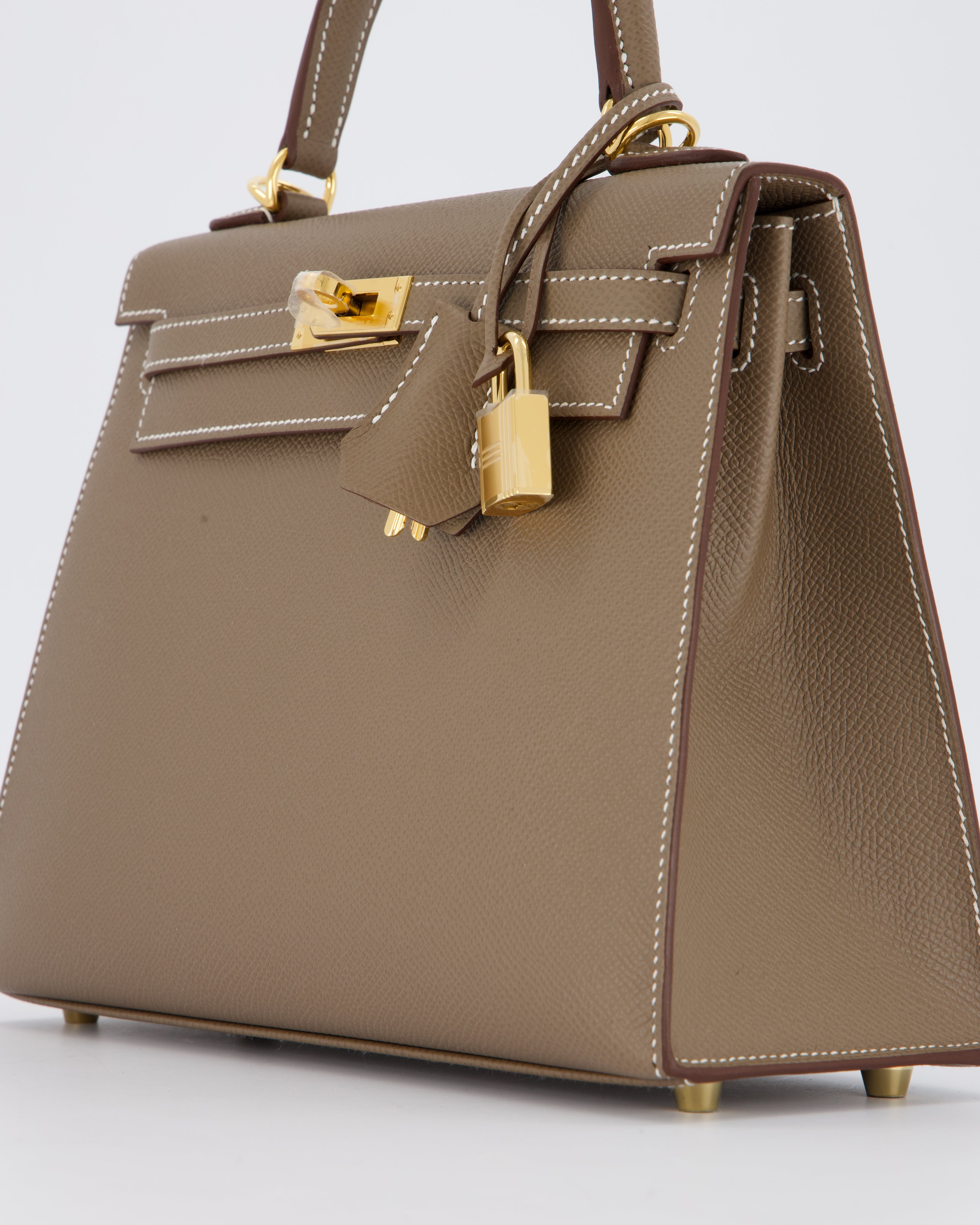 Hermès Kelly 25 Sellier in Etoupe Epsom Leather with Gold Hardware