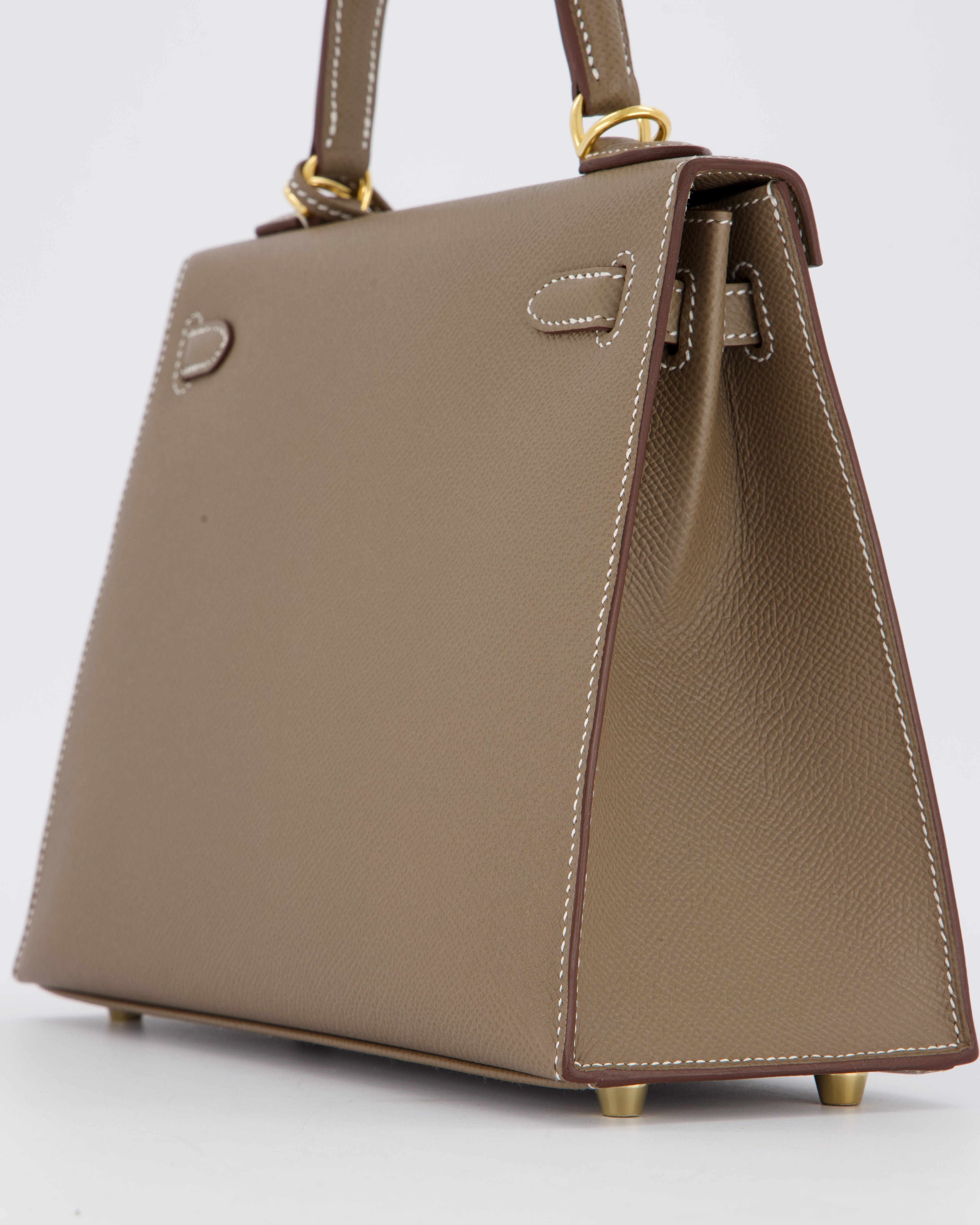 Hermès Kelly 25 Sellier in Etoupe Epsom Leather with Gold Hardware