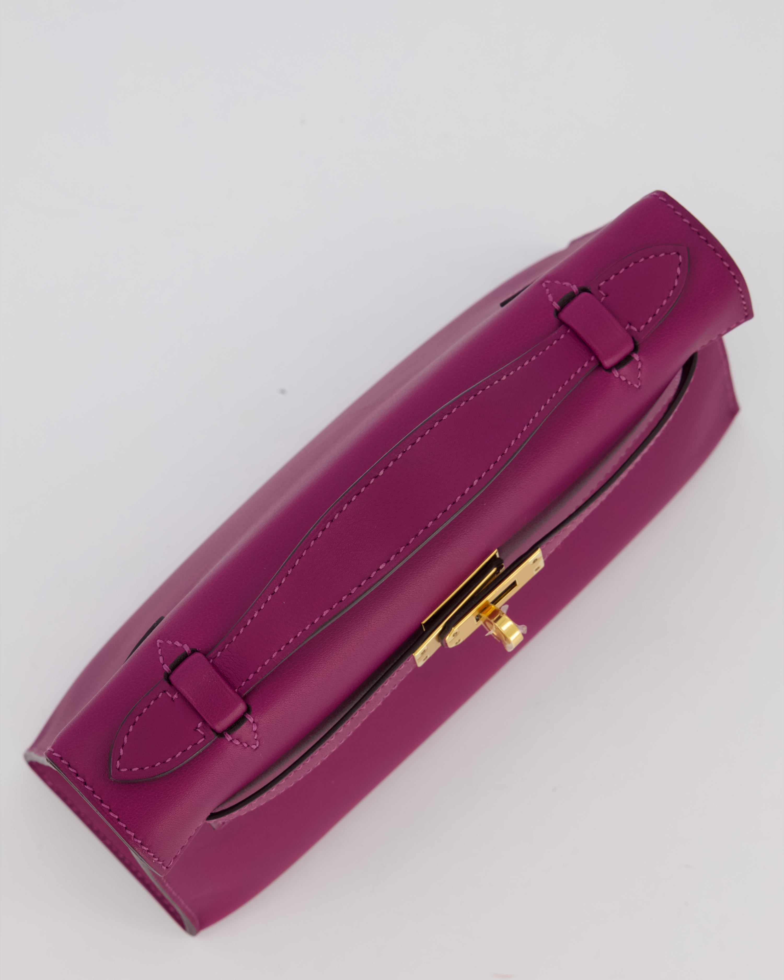 *RARE COLOUR* Hermès Kelly Pochette Bag in Anemone Swift Leather and Gold Hardware