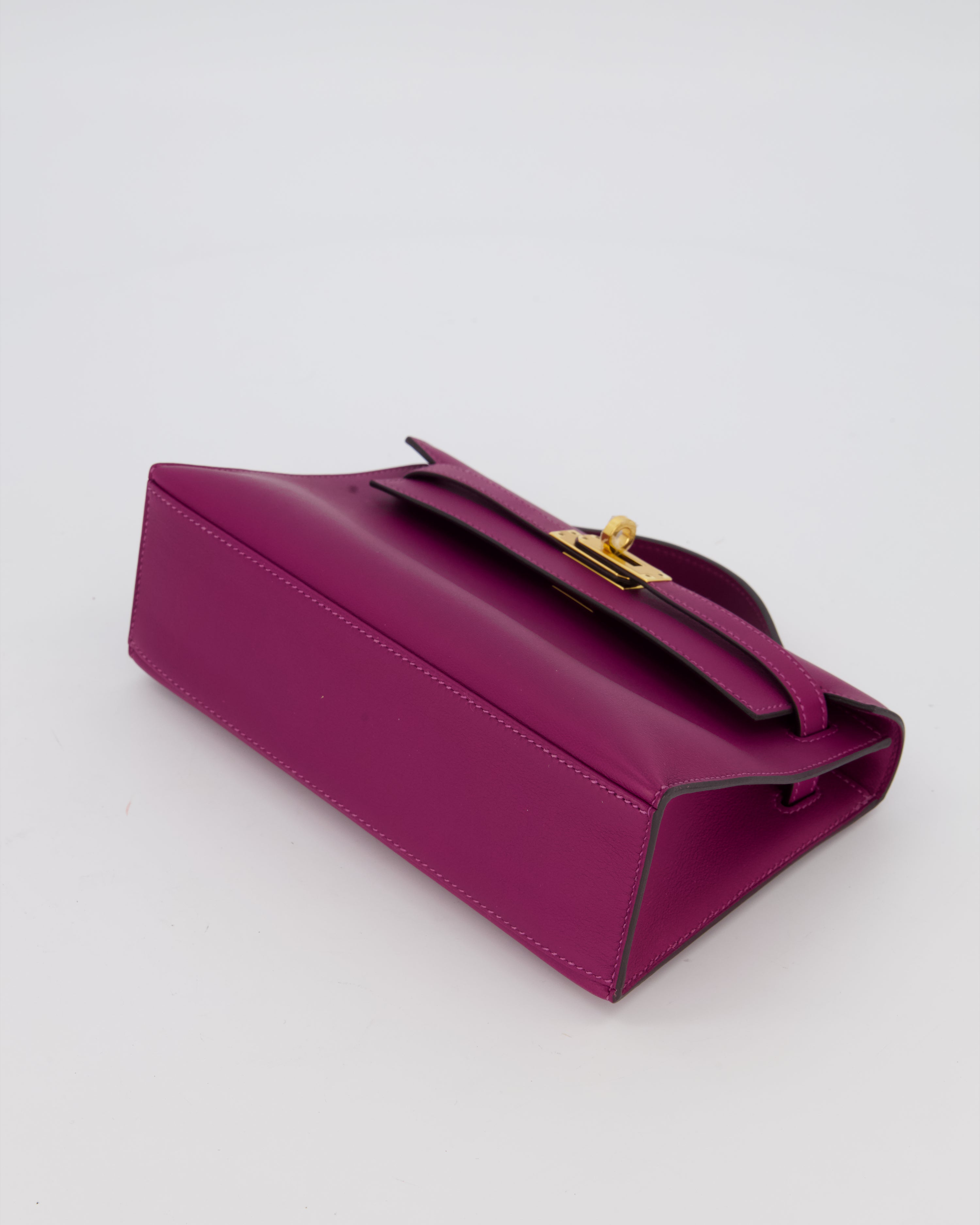 *RARE COLOUR* Hermès Kelly Pochette Bag in Anemone Swift Leather and Gold Hardware